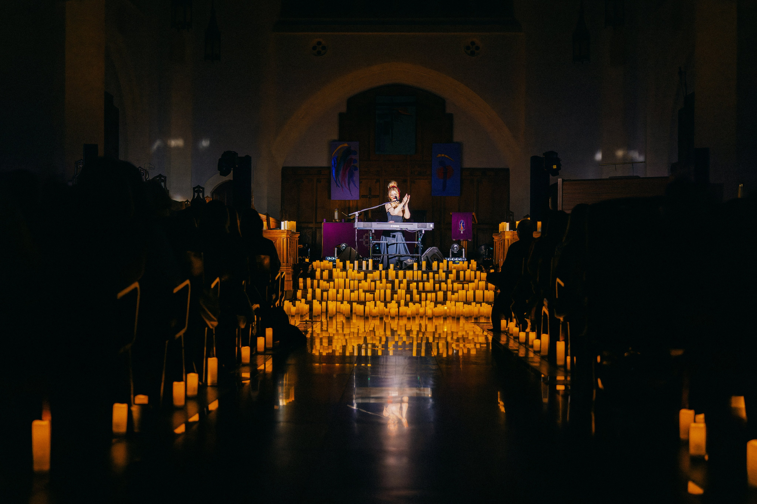 Live concert photography from Vivienne Mort in Vancouver 2025. Ivan Skufinsky — wedding and family photographer in Vancouver
