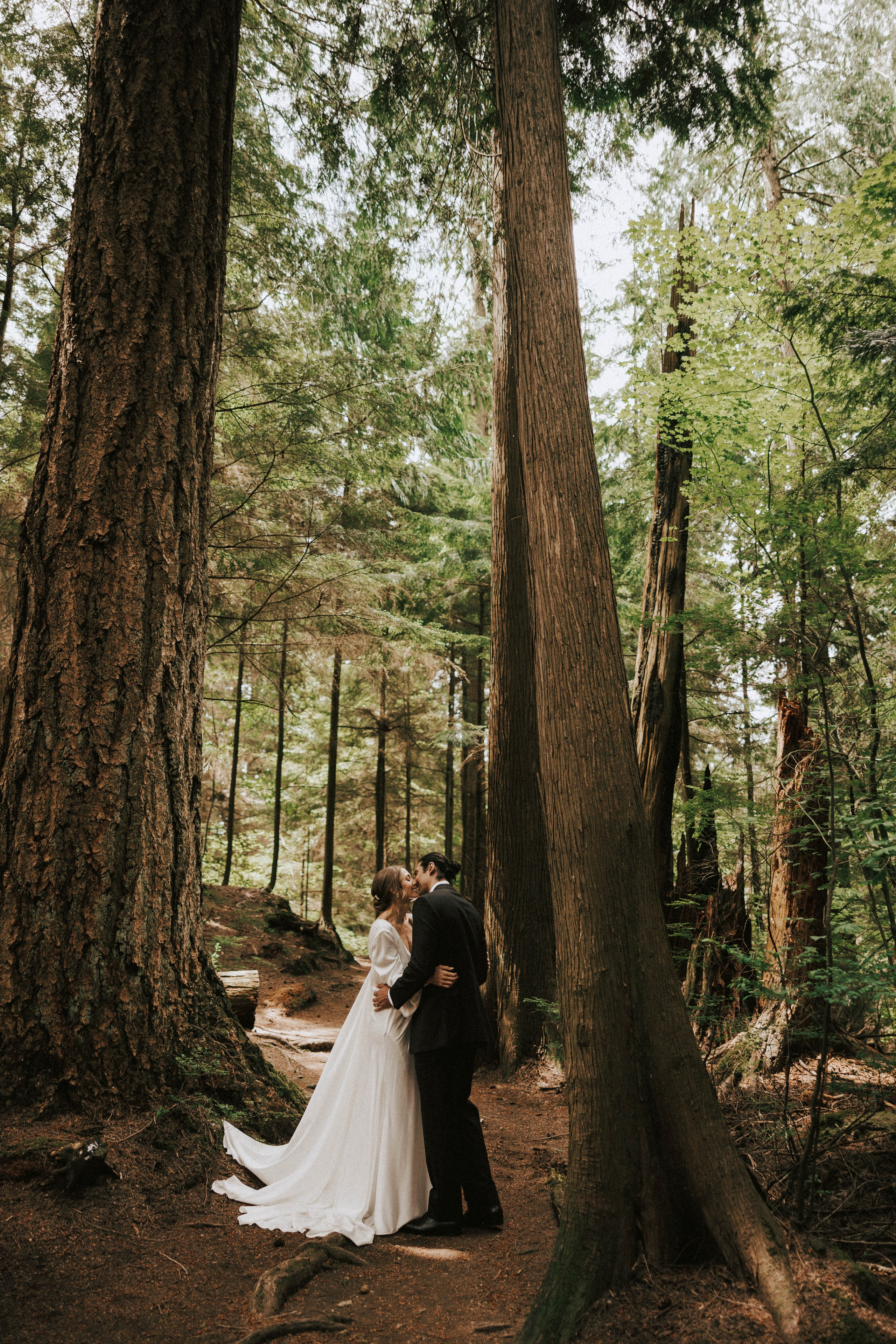 Michael & Caitlyn. Ivan Skufinsky — wedding and family photographer in Vancouver