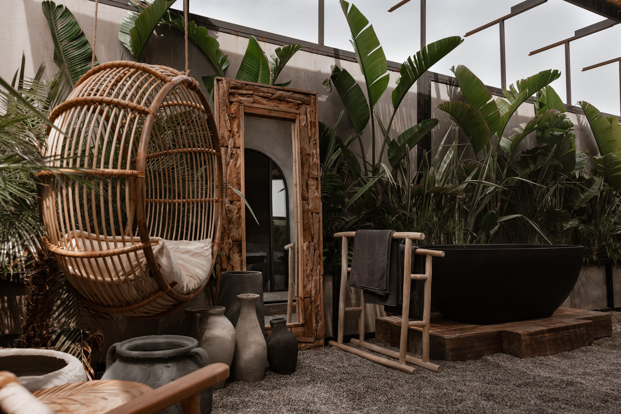 Interior photography and video shooting of a hotel in Bali style. Ivan Skufinsky — wedding and family photographer in Vancouver