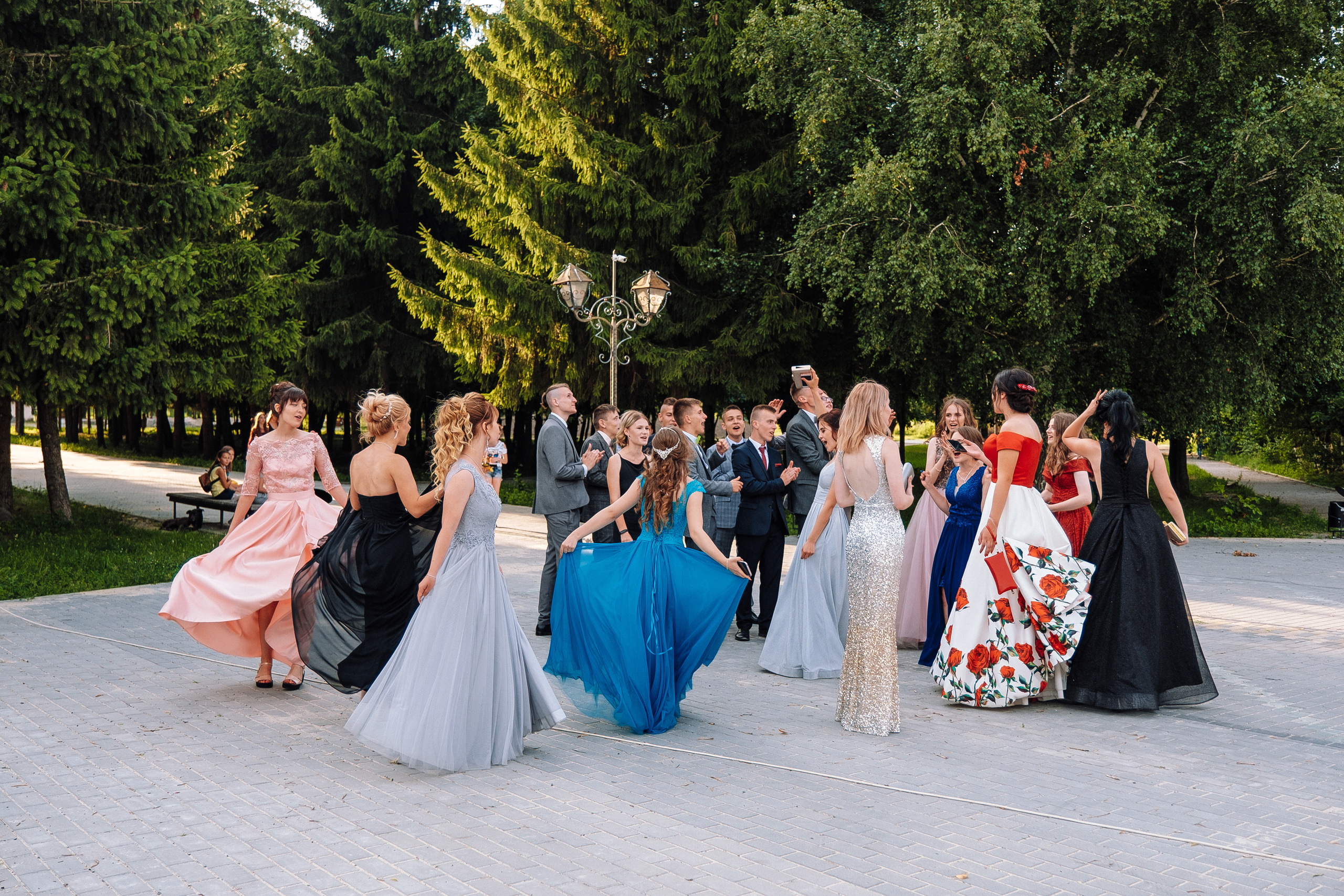 Выпускной школа номер 3. Хмельник. Ivan Skufinsky — wedding and family photographer in Vancouver