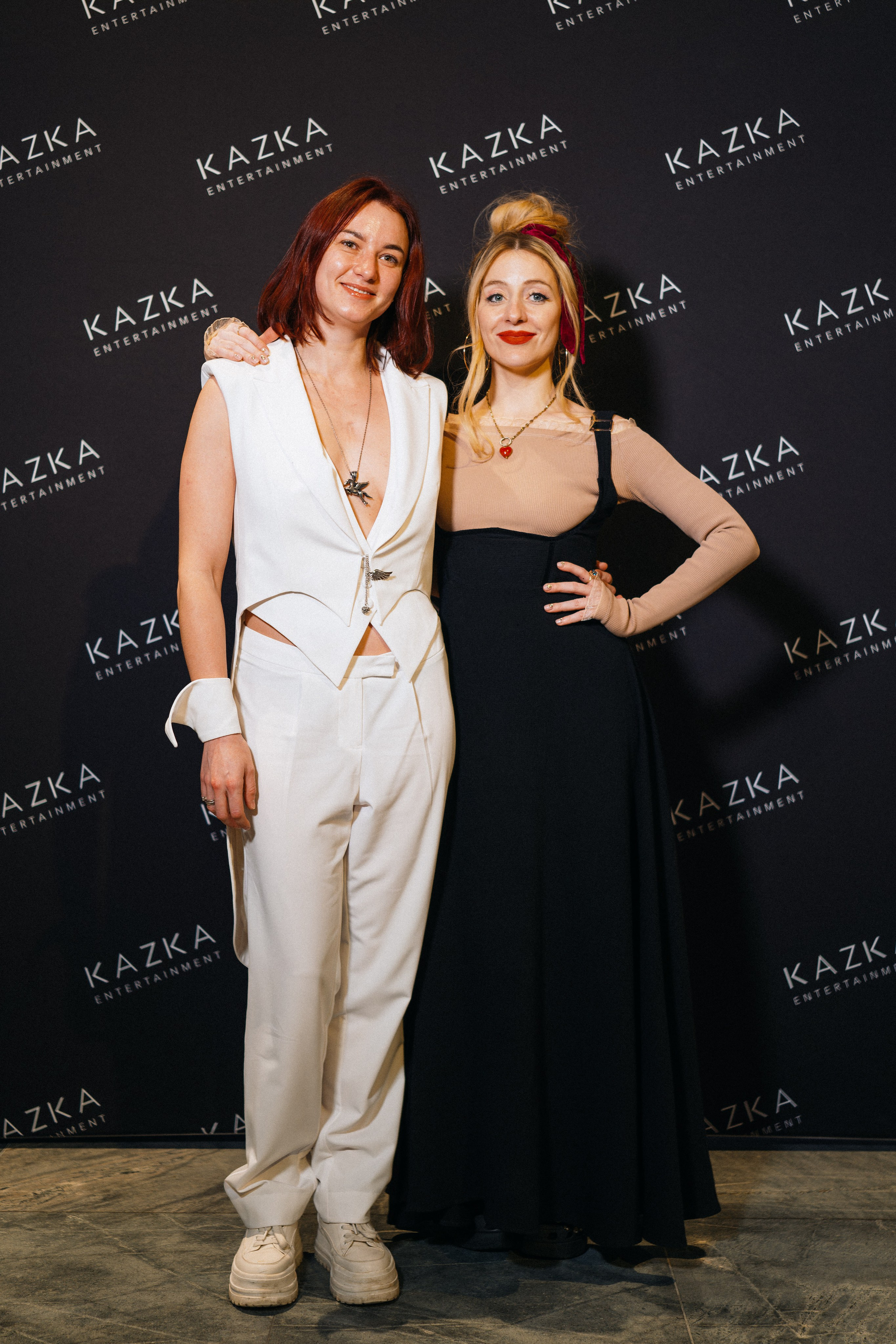 Live concert photography from Vivienne Mort in Vancouver 2025. Ivan Skufinsky — wedding and family photographer in Vancouver