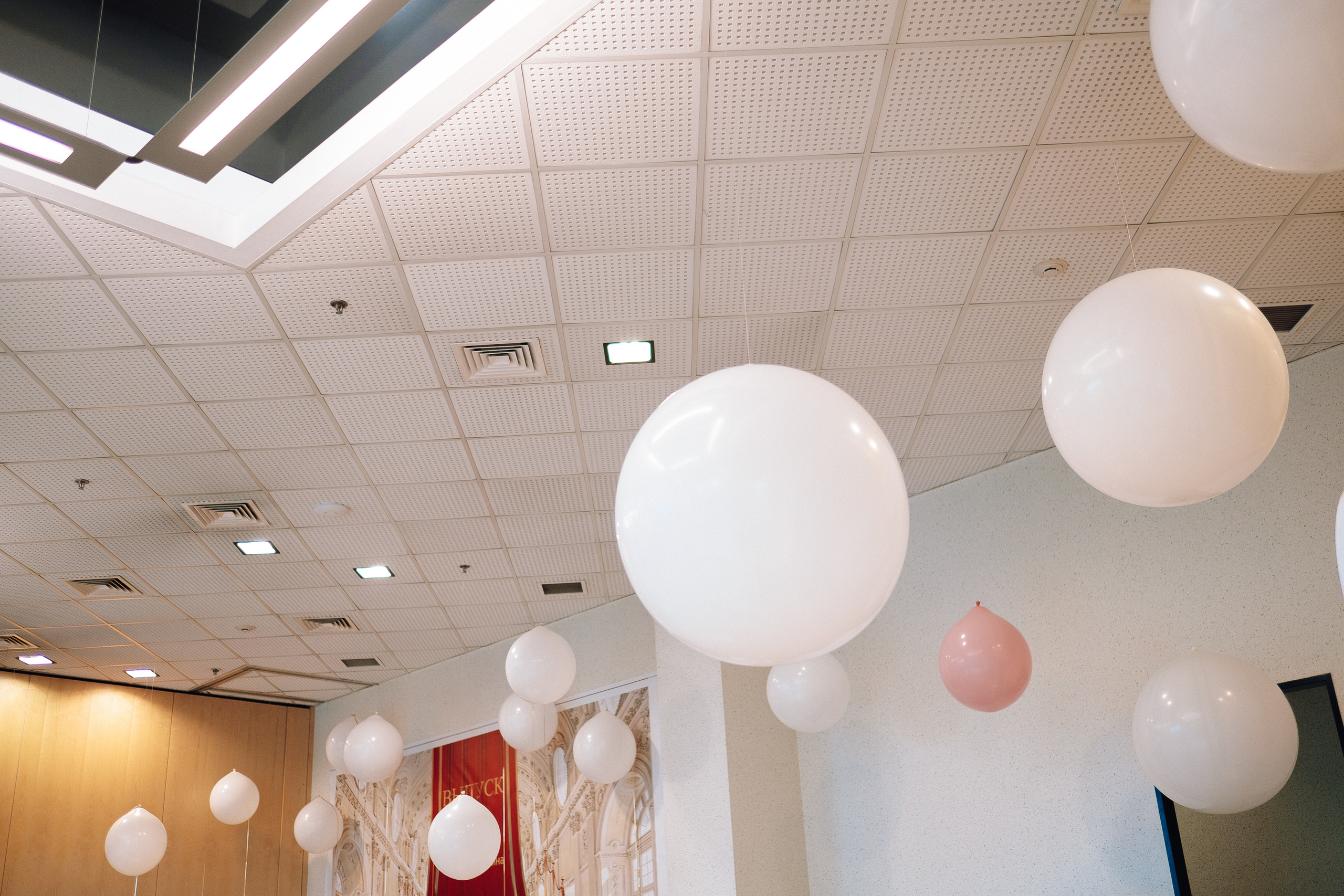 Выпускной 153 Гимназия. Ivan Skufinsky — wedding and family photographer in Vancouver