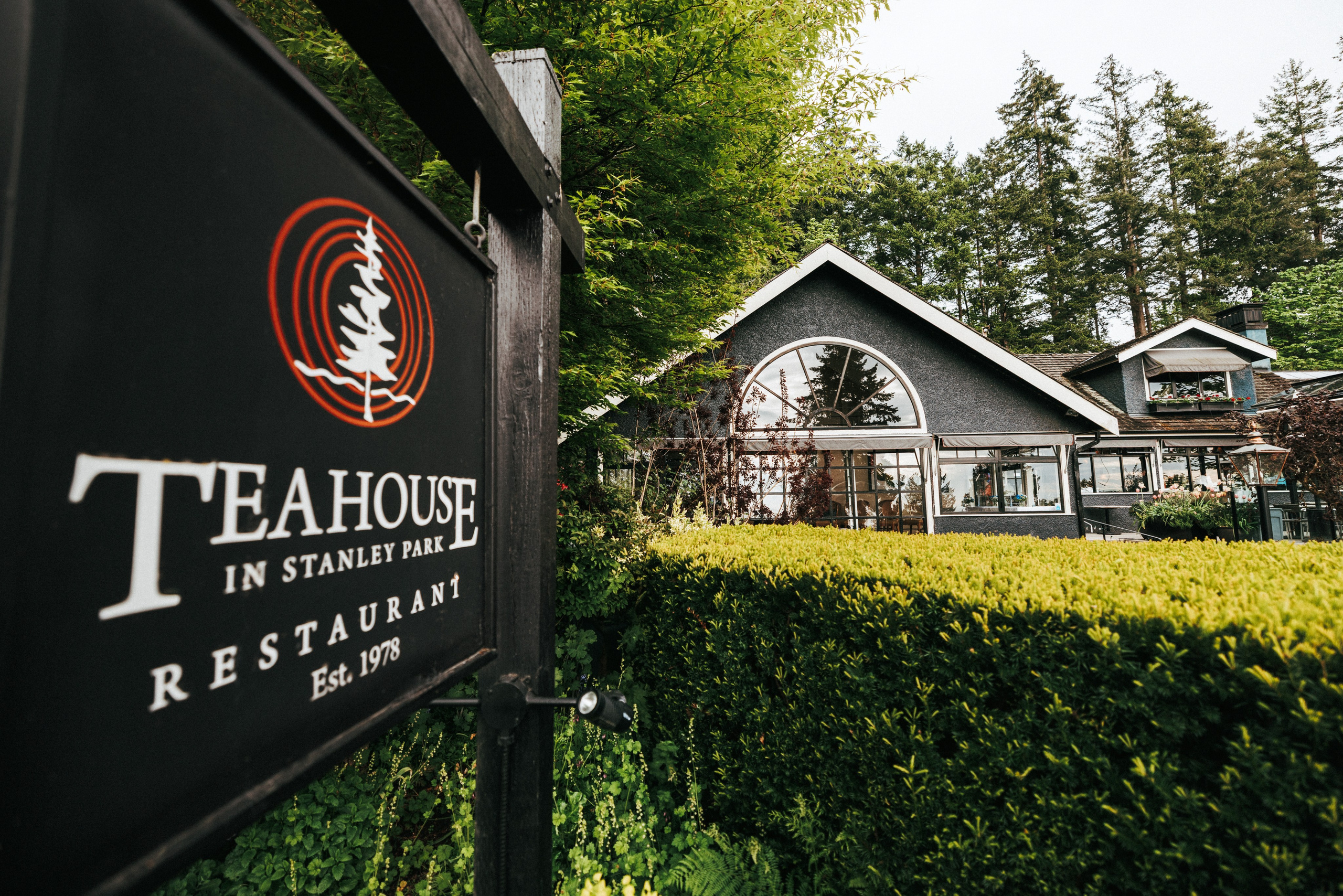 Cade & Susanne — The Teahouse in Stanley Park | Photography by Ivan Skufinsky. Ivan Skufinsky — wedding and family photographer in Vancouver