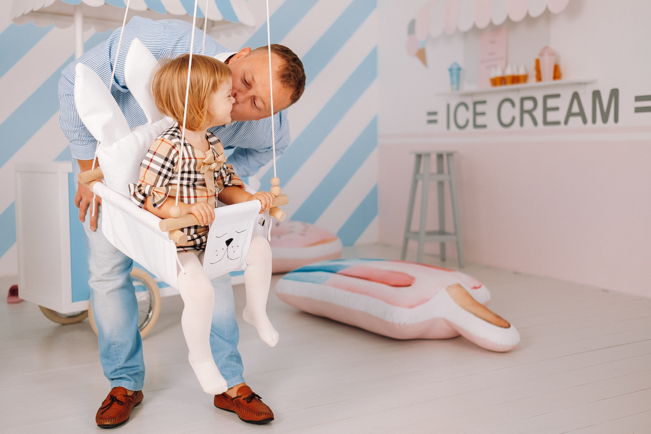 Family Story. Ivan Skufinsky — wedding and family photographer in Vancouver