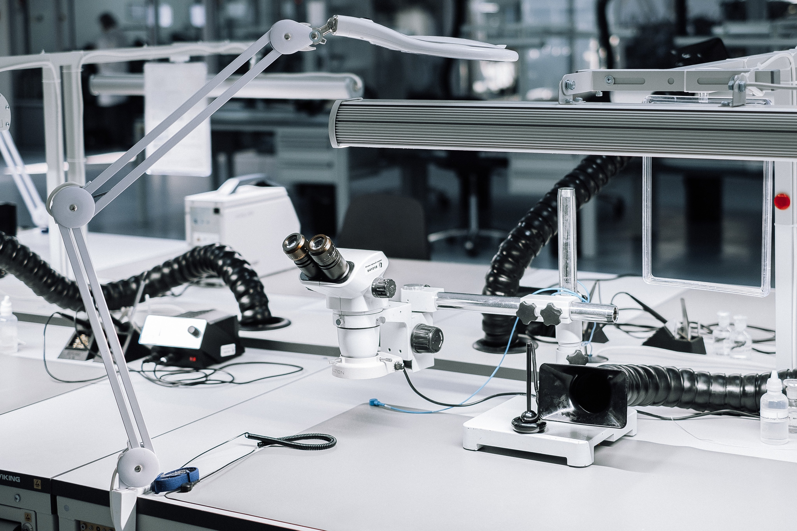 E & E Cable Solutions Factory. Ivan Skufinsky — wedding and family photographer in Vancouver