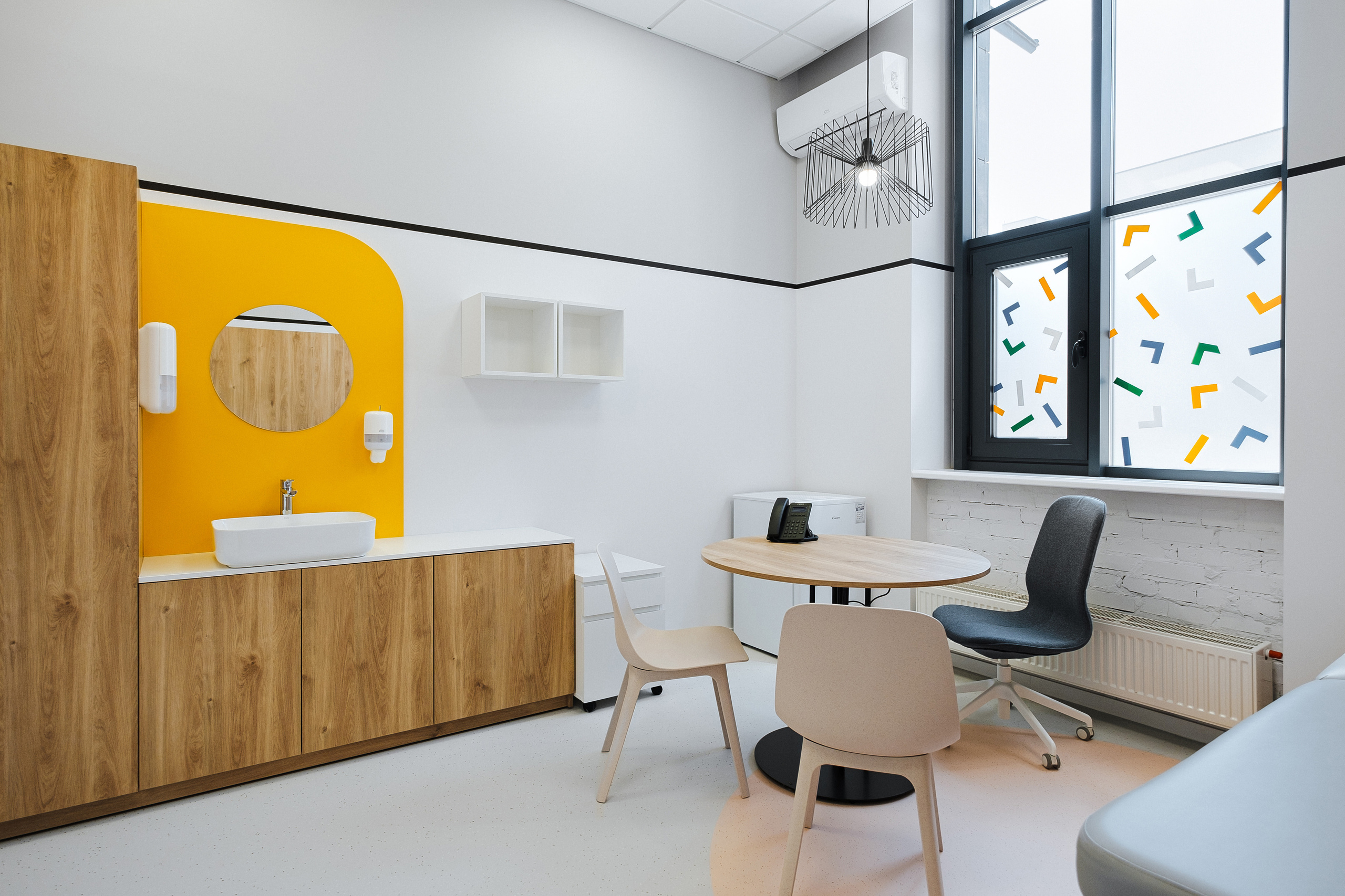 CLINIC CABIMED. Ivan Skufinsky — wedding and family photographer in Vancouver