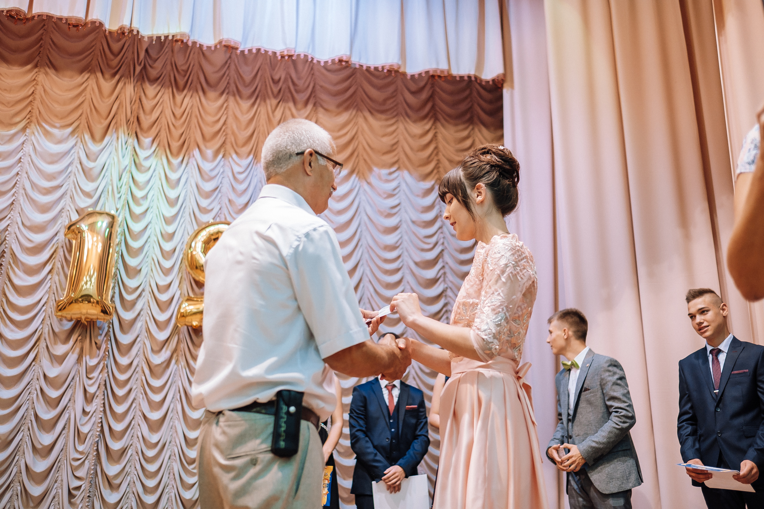 Выпускной школа номер 3. Хмельник. Ivan Skufinsky — wedding and family photographer in Vancouver