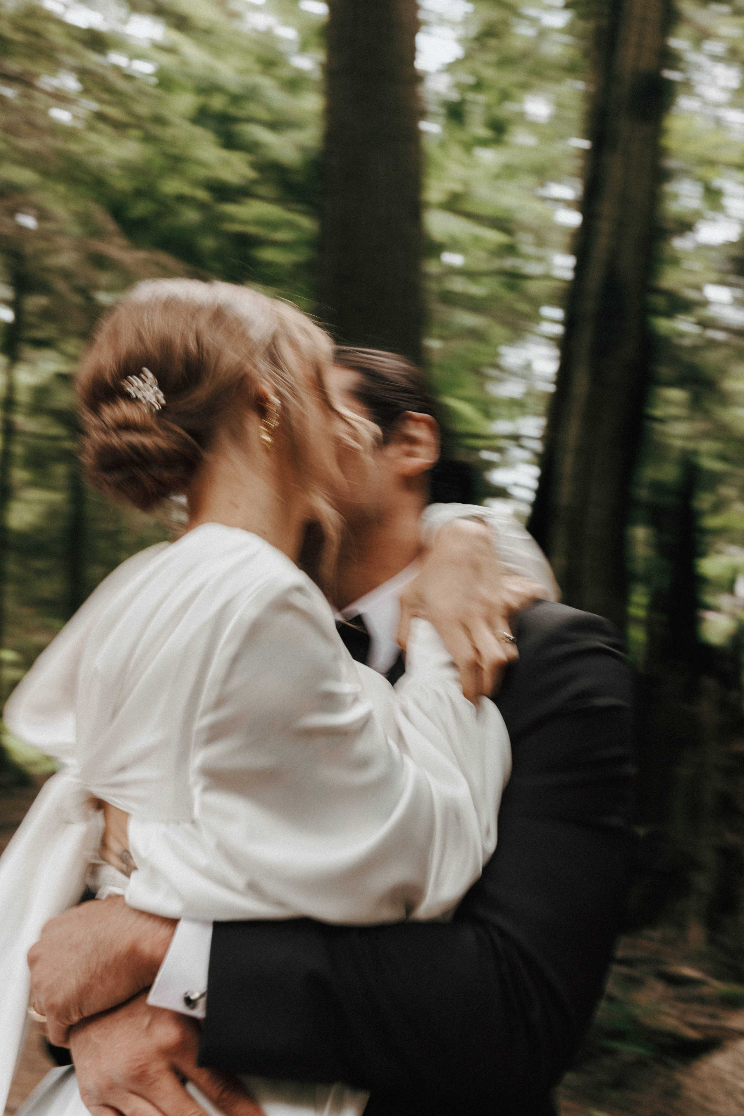 Michael & Caitlyn. Ivan Skufinsky — wedding and family photographer in Vancouver