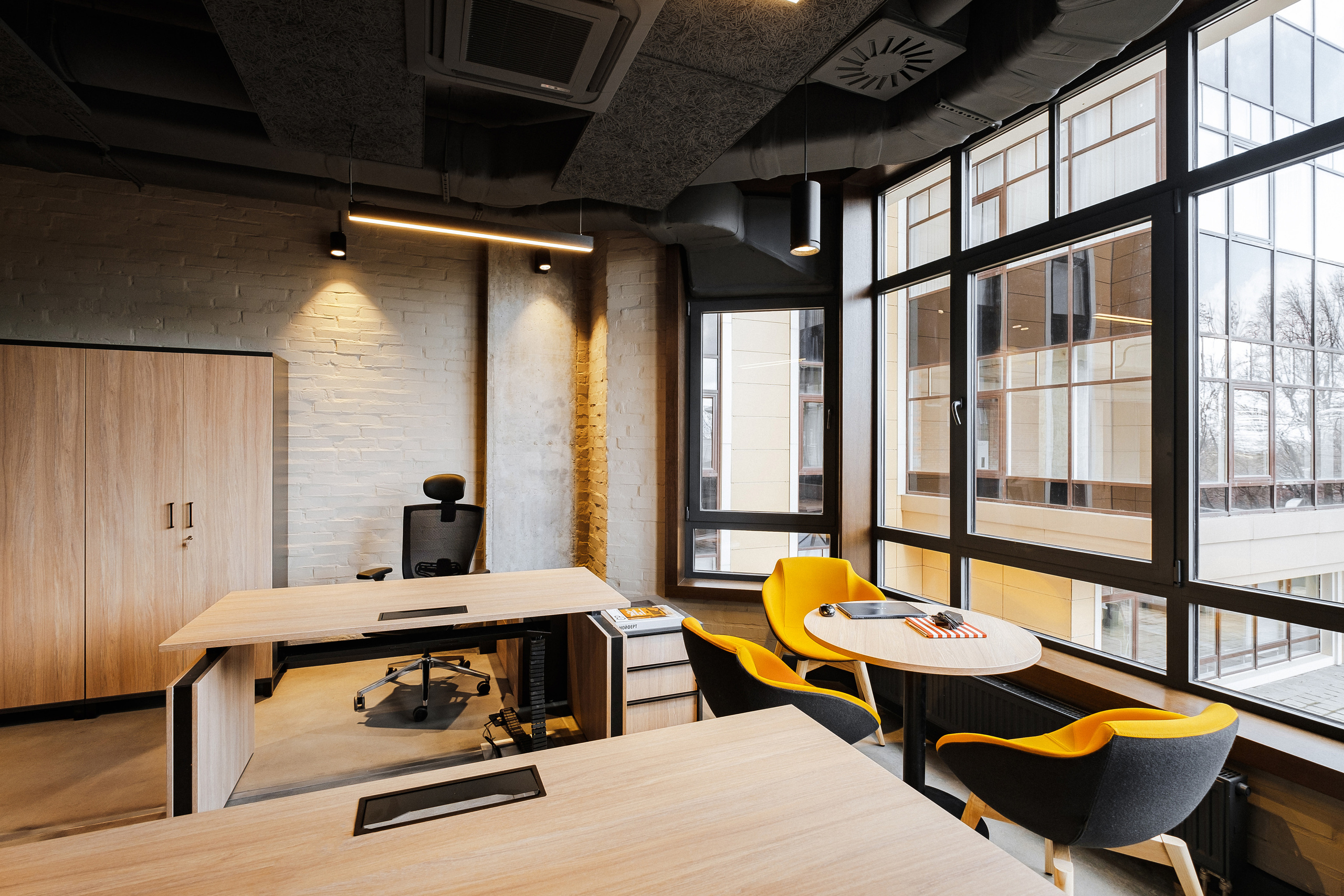 МACNAVI. Ivan Skufinsky — wedding and family photographer in Vancouver