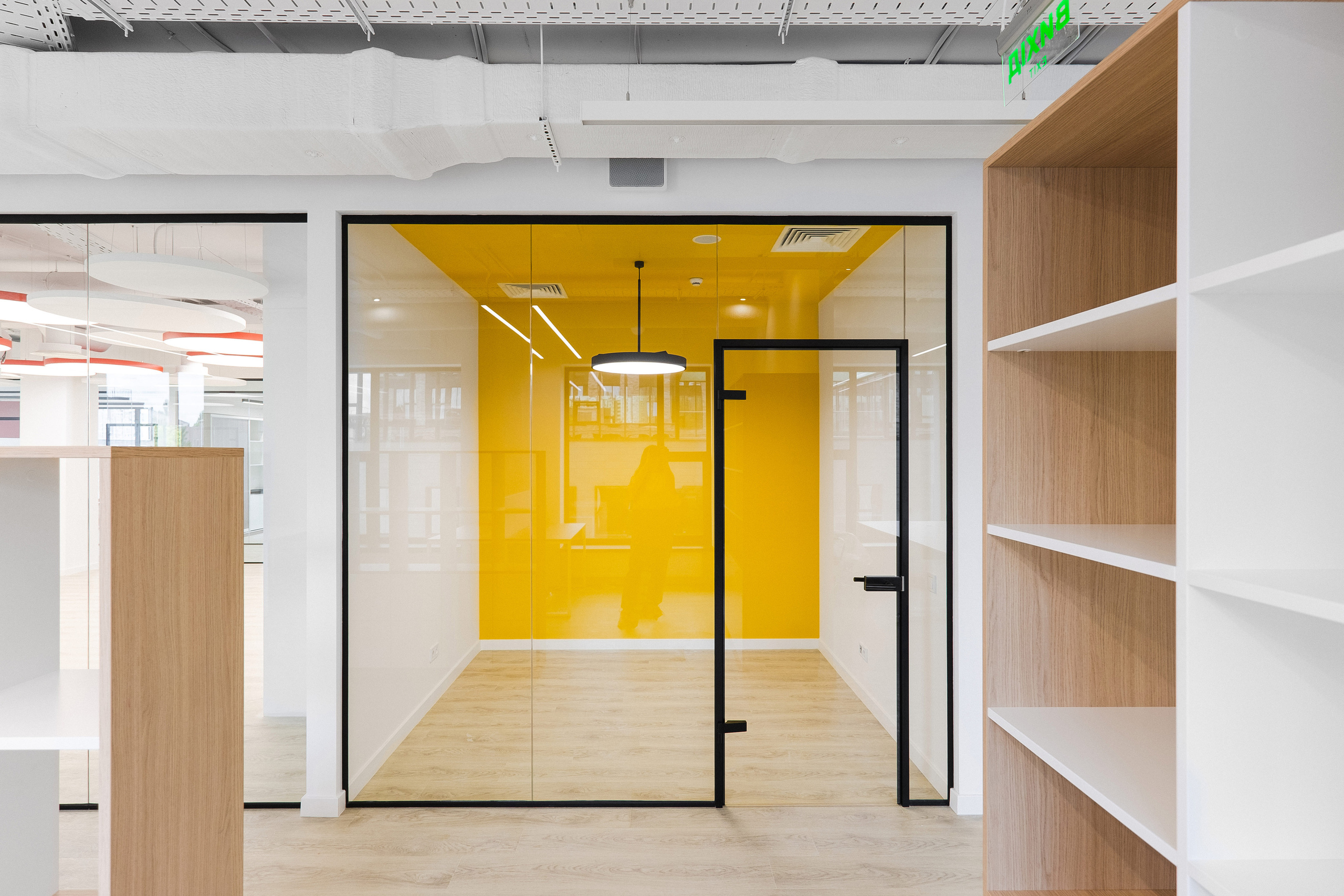 BC FORUM ORGANOSYN. Ivan Skufinsky — wedding and family photographer in Vancouver