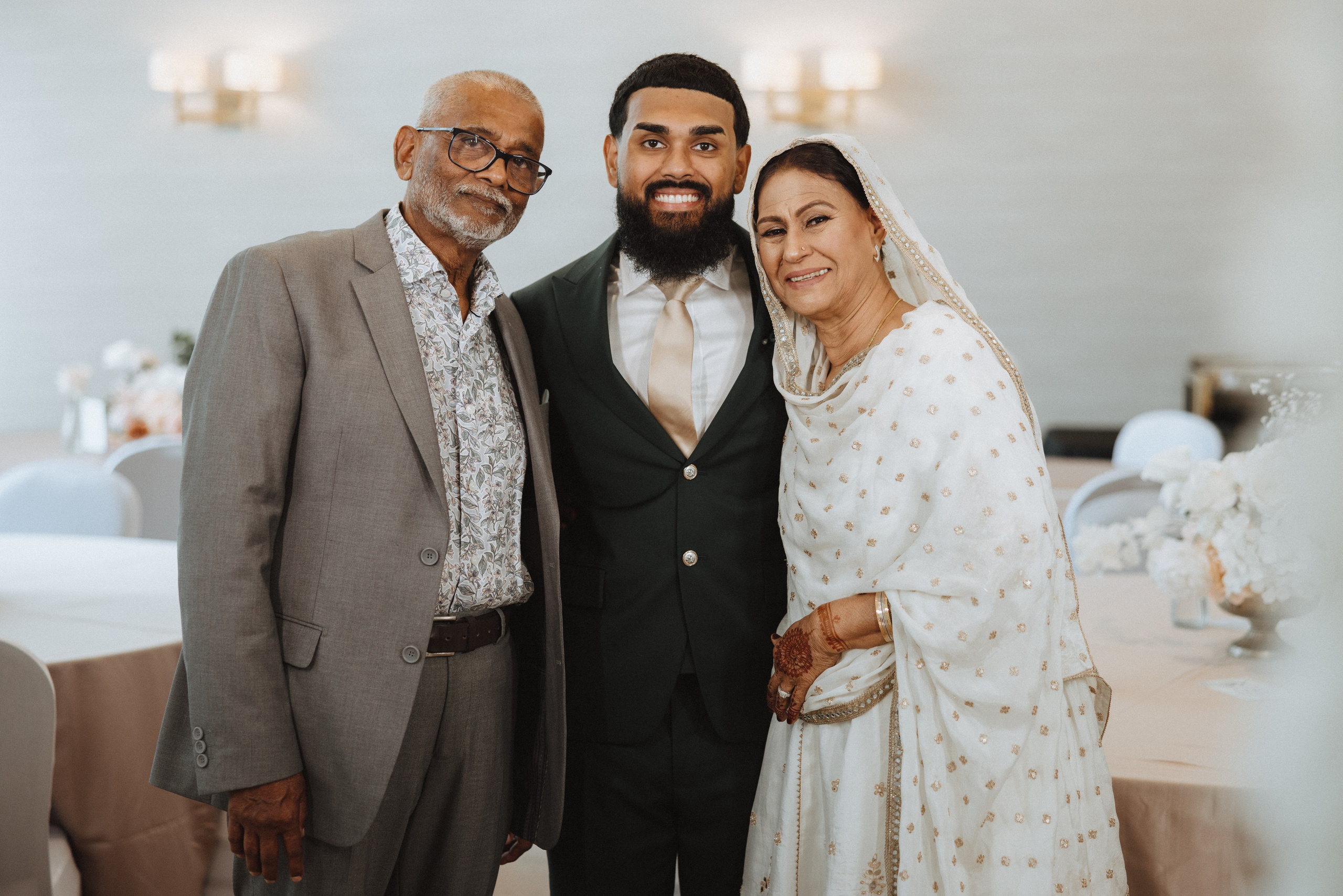 Kinza & Zubair. Ivan Skufinsky — wedding and family photographer in Vancouver