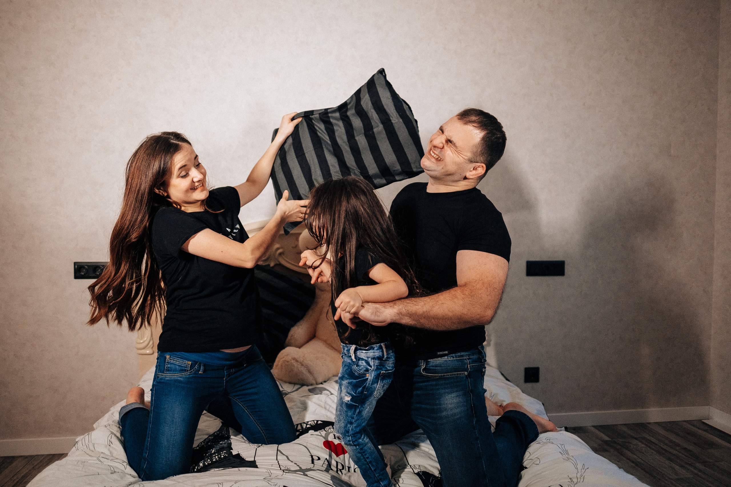 Марина+Андрей+Лиза+Животик. Ivan Skufinsky — wedding and family photographer in Vancouver