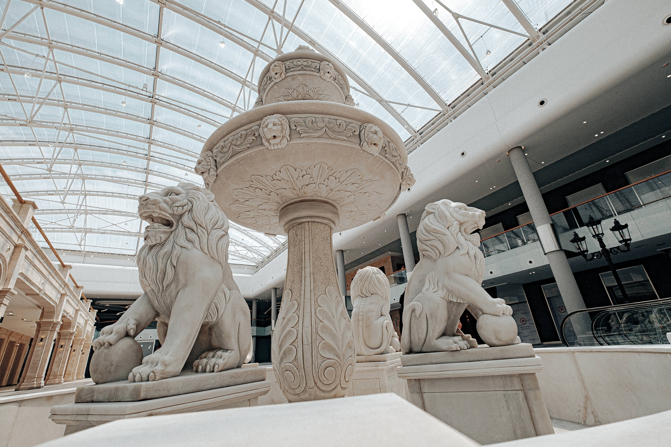 INTERIOR RETROVILLE. Ivan Skufinsky — wedding and family photographer in Vancouver