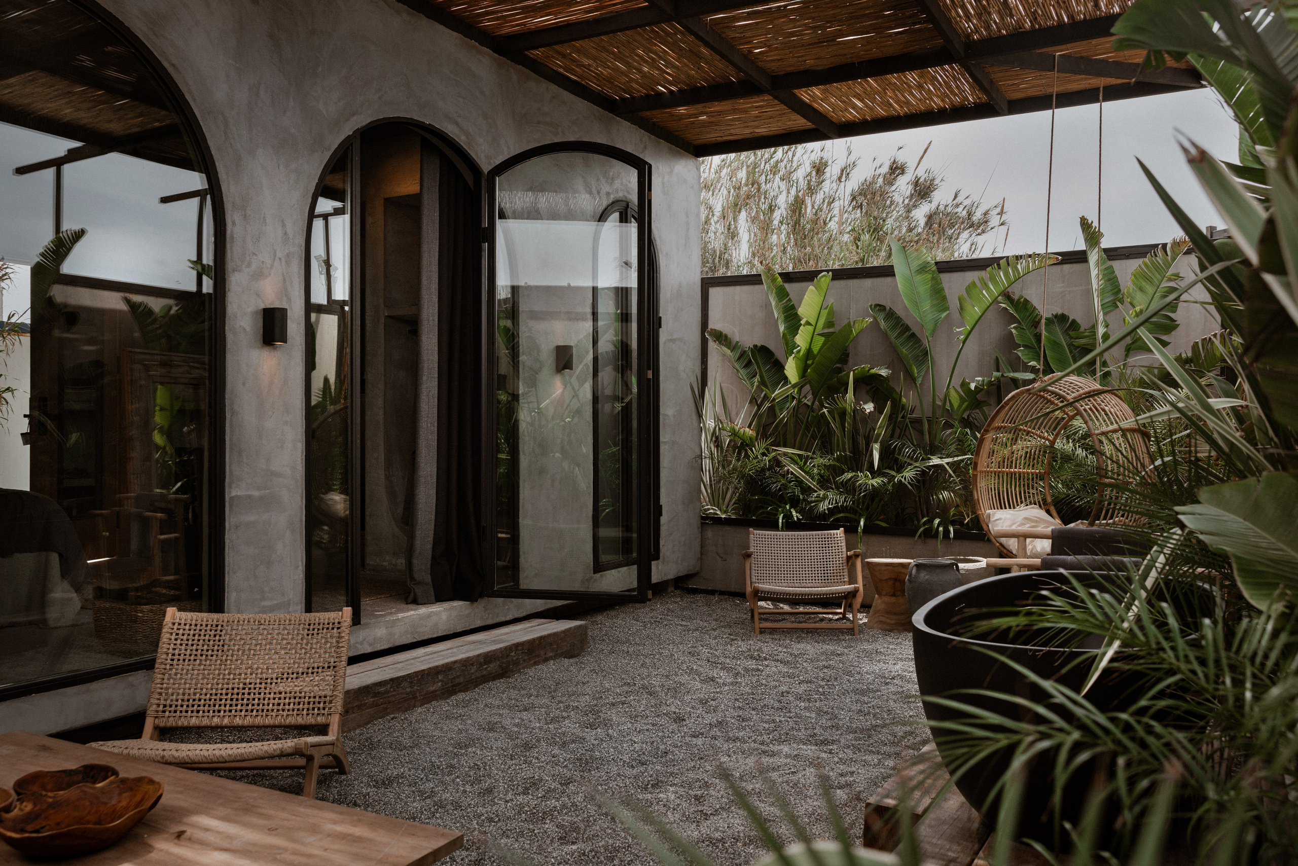 Interior photography and video shooting of a hotel in Bali style. Ivan Skufinsky — wedding and family photographer in Vancouver