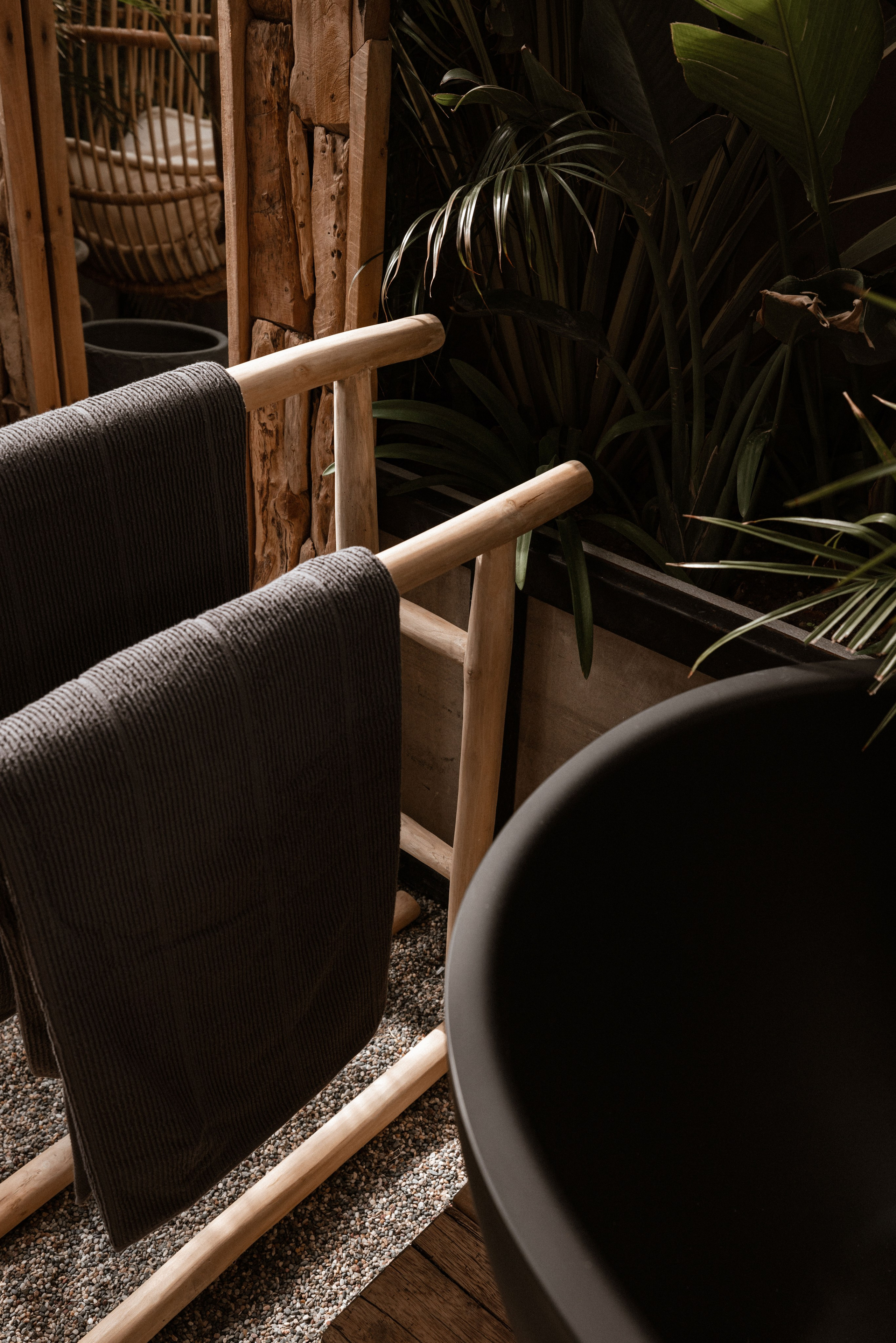 Interior photography and video shooting of a hotel in Bali style. Ivan Skufinsky — wedding and family photographer in Vancouver