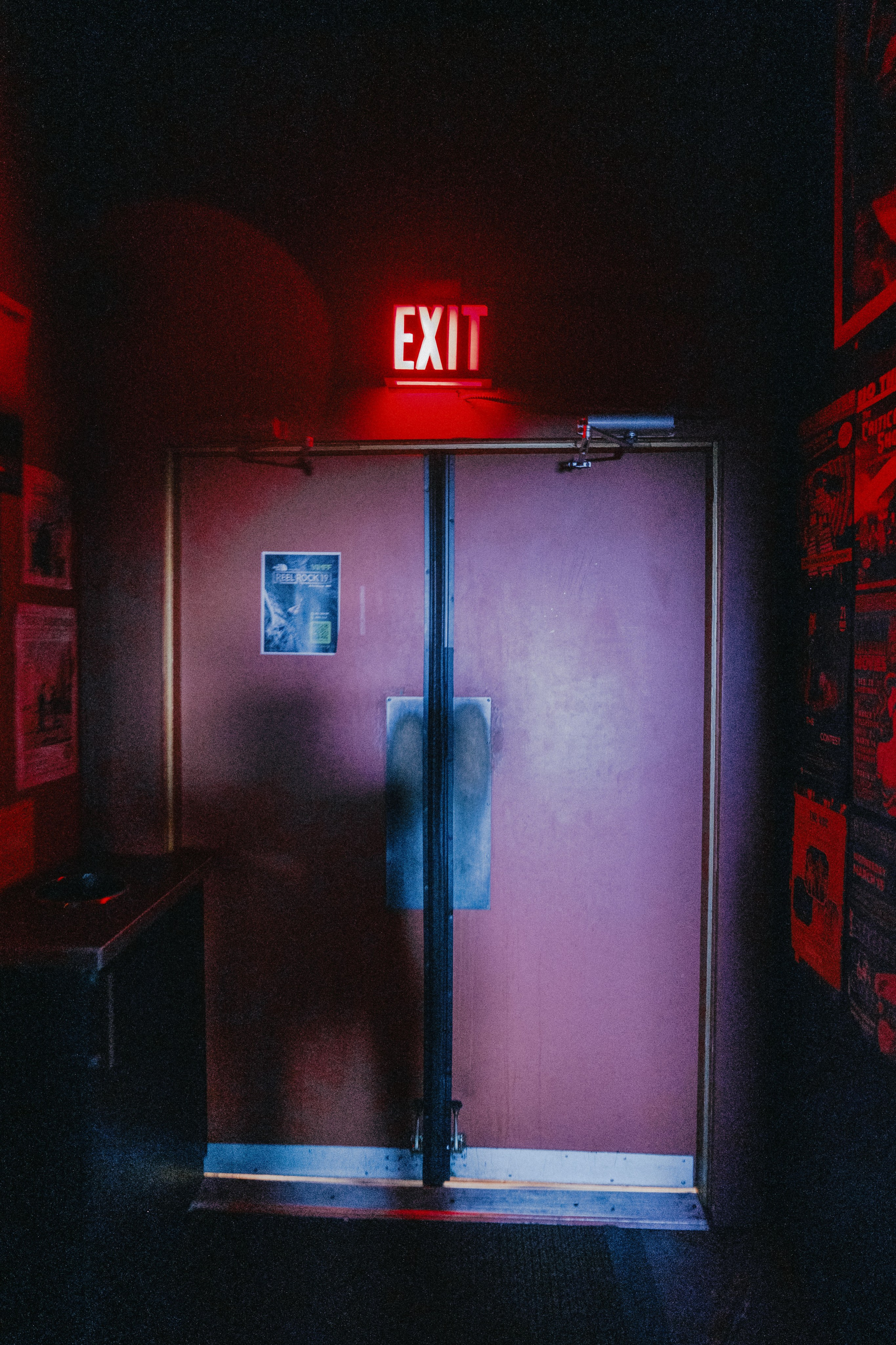 Film Premiere at Rio Theatre, Vancouver — “WAR TAILS”. Ivan Skufinsky — wedding and family photographer in Vancouver