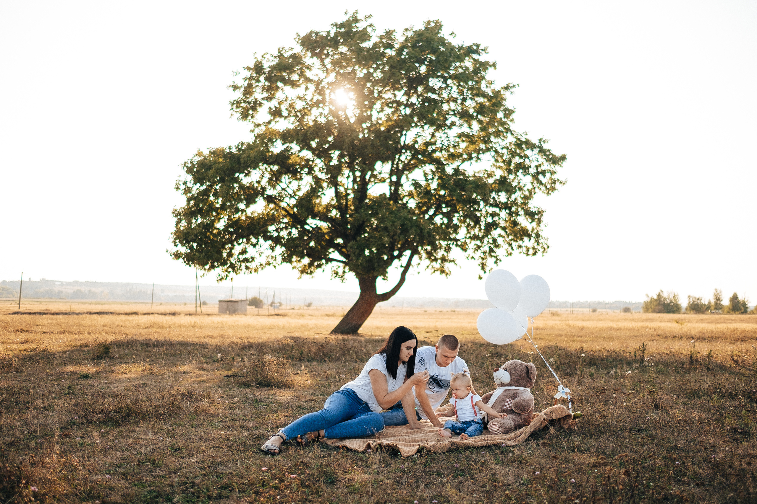 FamilyStory 1year (Lilia Sergey Maria). Ivan Skufinsky — wedding and family photographer in Vancouver