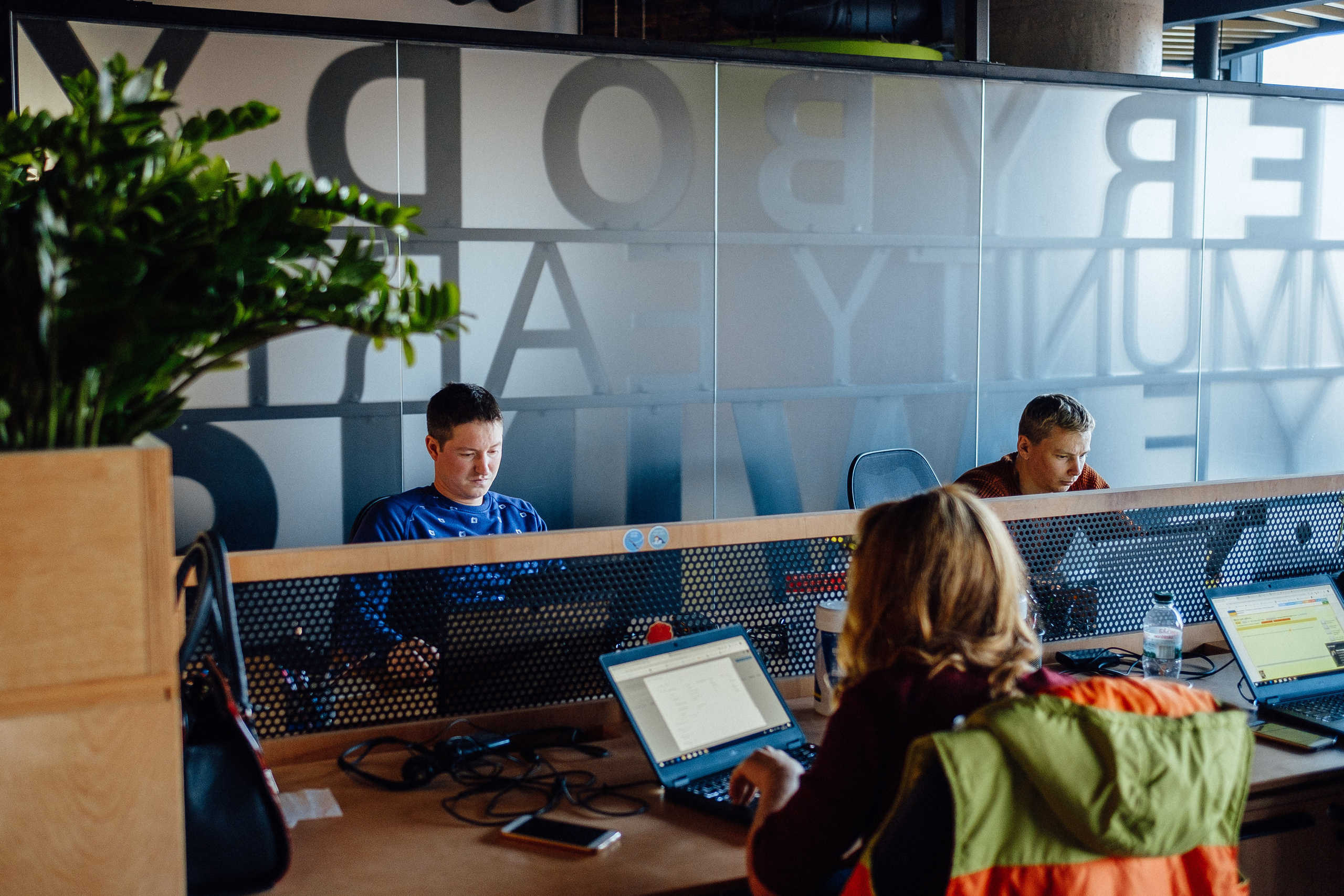 Фотоэкскурсия в компанию OLX. Ivan Skufinsky — wedding and family photographer in Vancouver