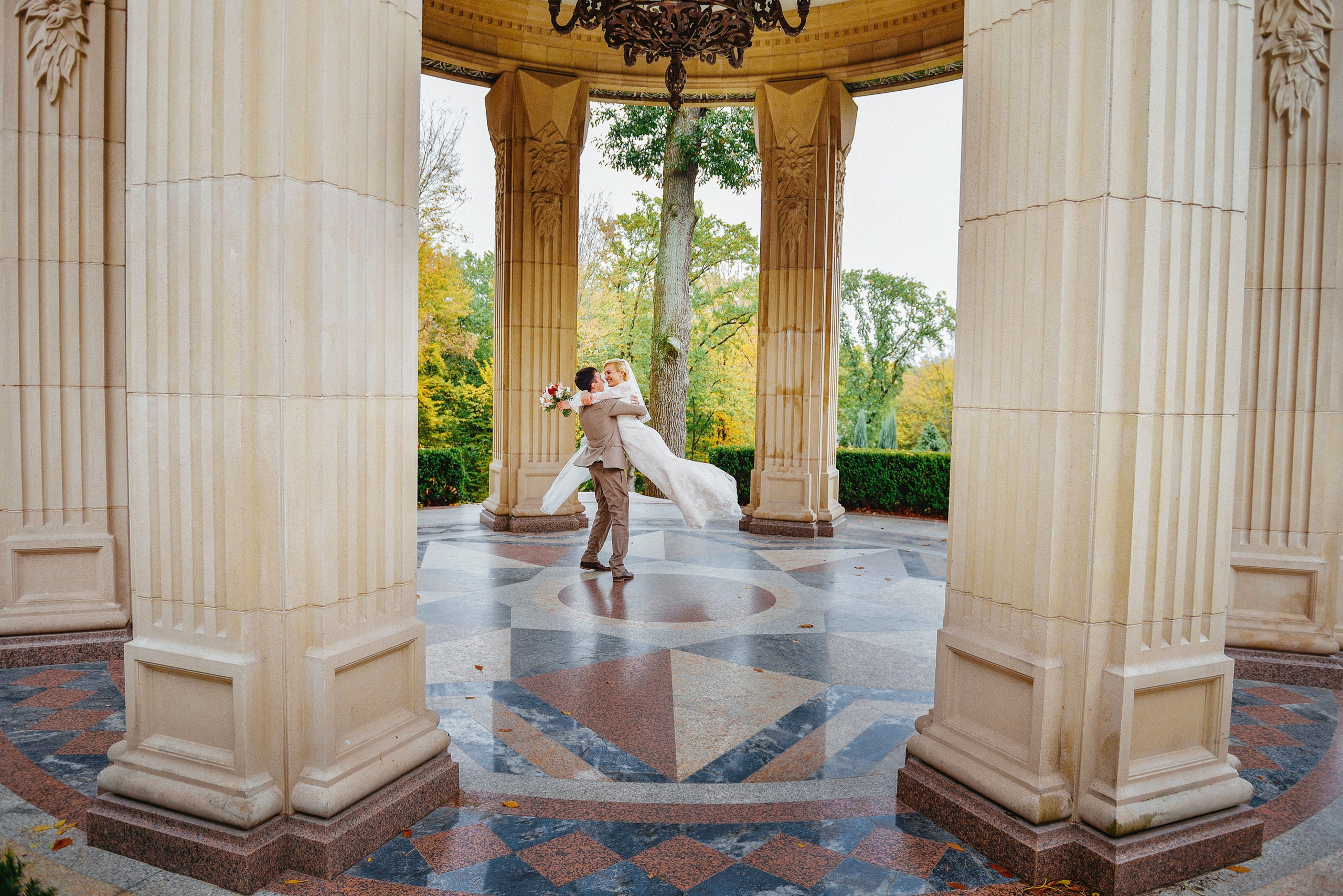 Wedding photoshoots photographer videographer Vancouver BC. Ivan Skufinsky — wedding and family photographer in Vancouver