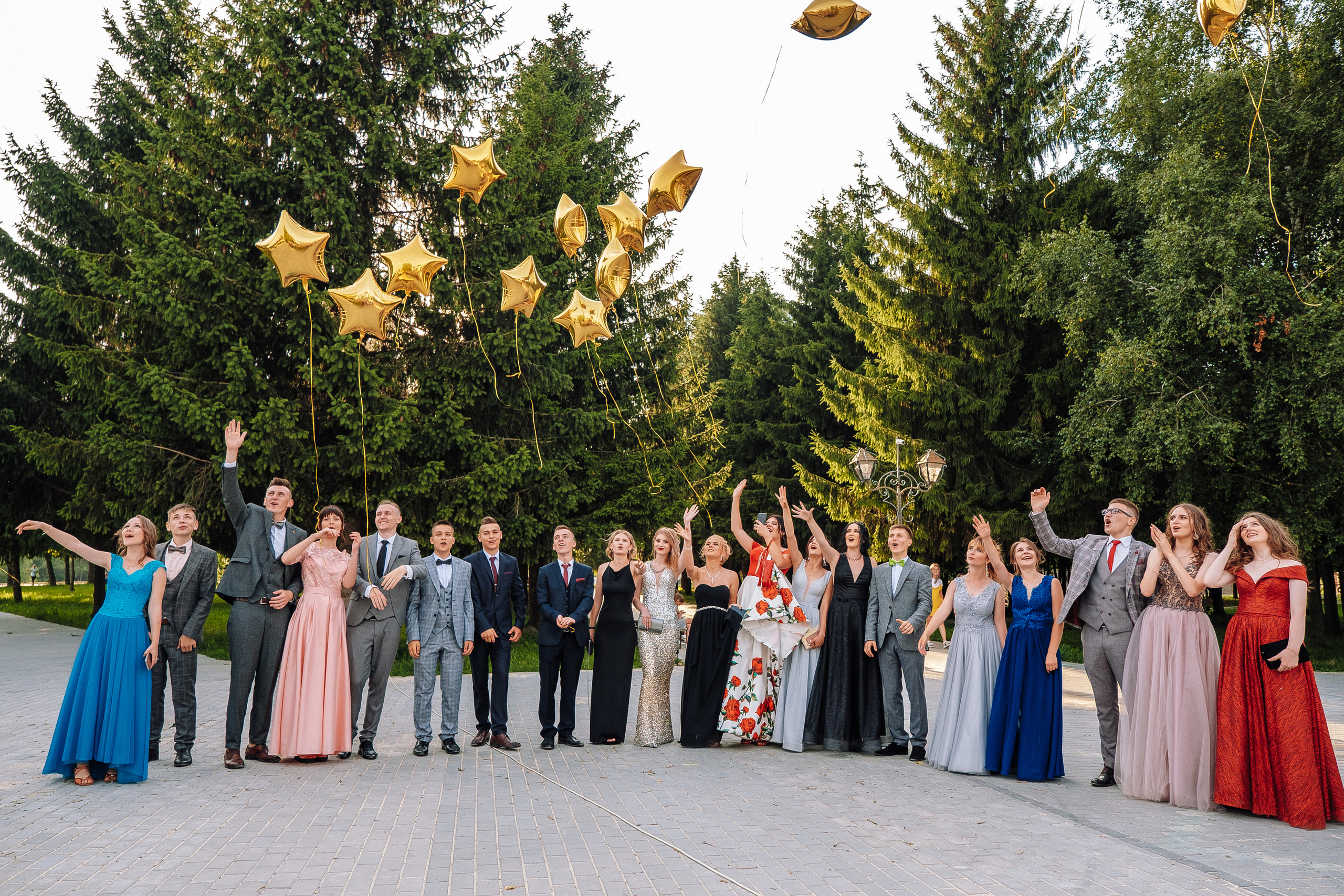 Выпускной школа номер 3. Хмельник. Ivan Skufinsky — wedding and family photographer in Vancouver