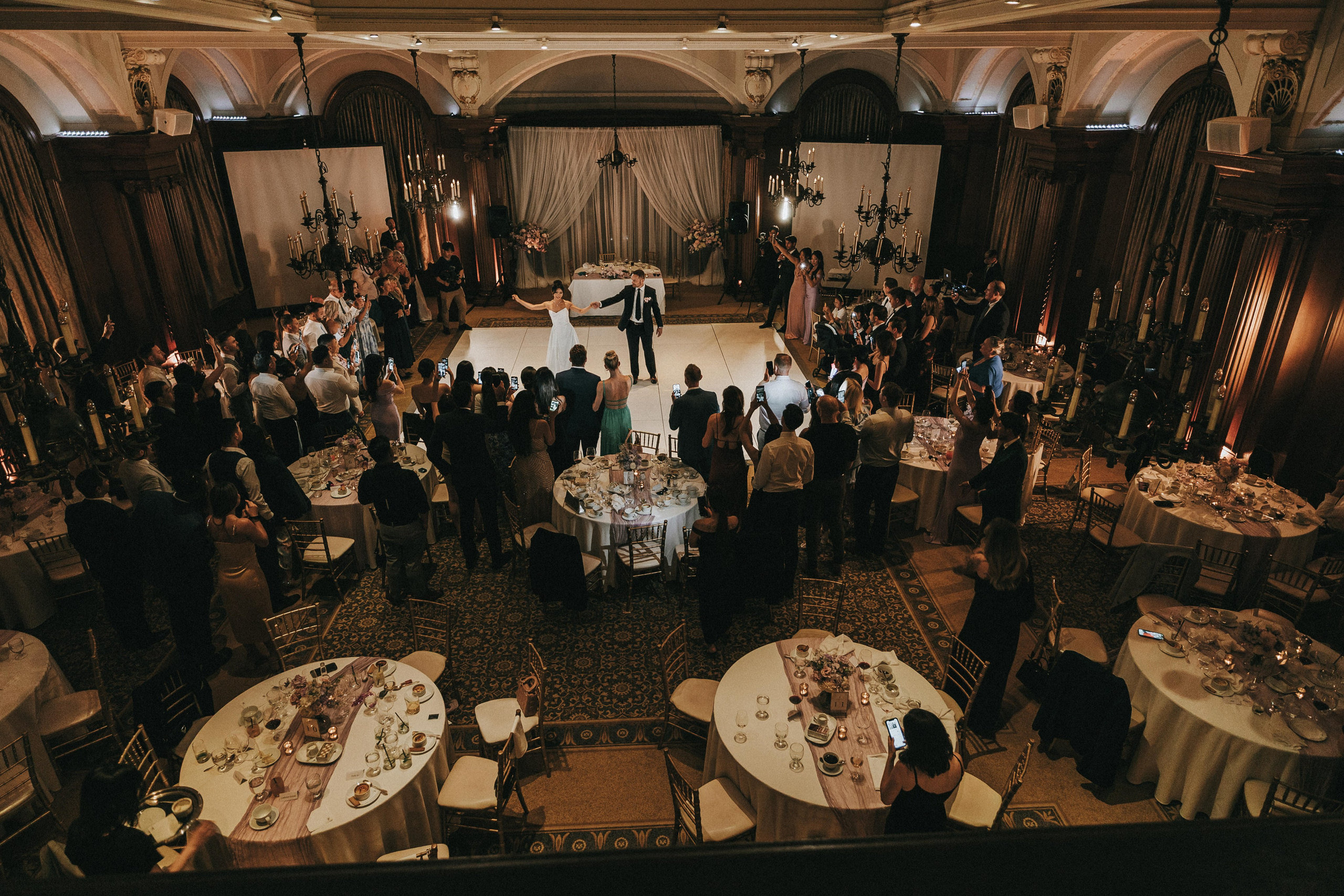 WeddingStory in Vancouver Club. Ivan Skufinsky — wedding and family photographer in Vancouver