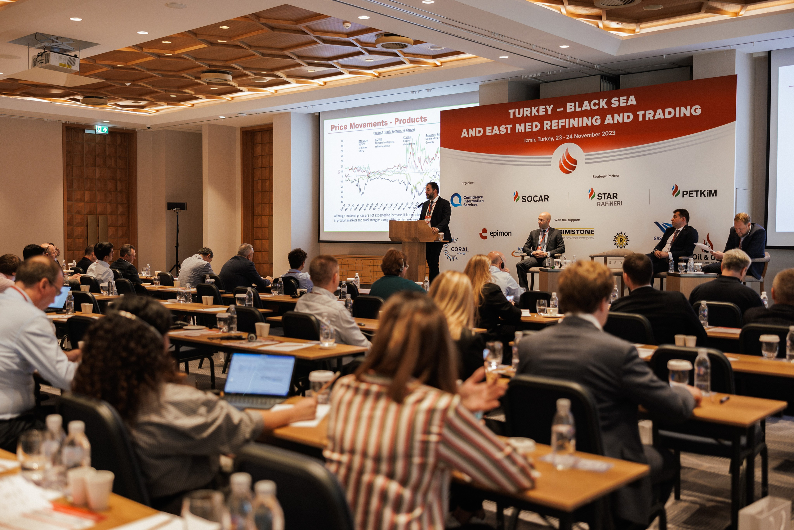 EXECUTIVE RETREAT Izmir Confidence Information Services. Ivan Skufinsky — wedding and family photographer in Vancouver