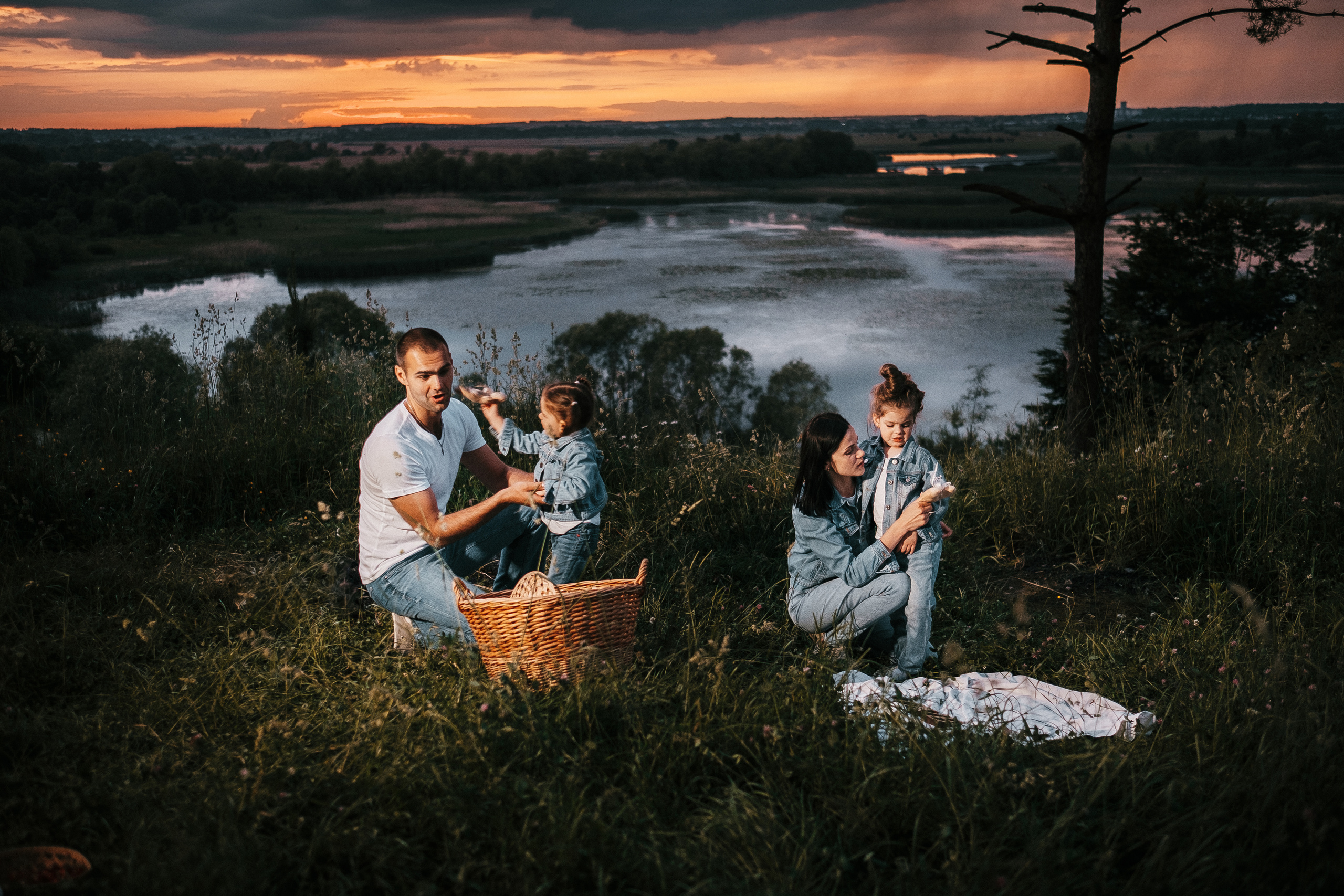 Family STory. Ivan Skufinsky — wedding and family photographer in Vancouver