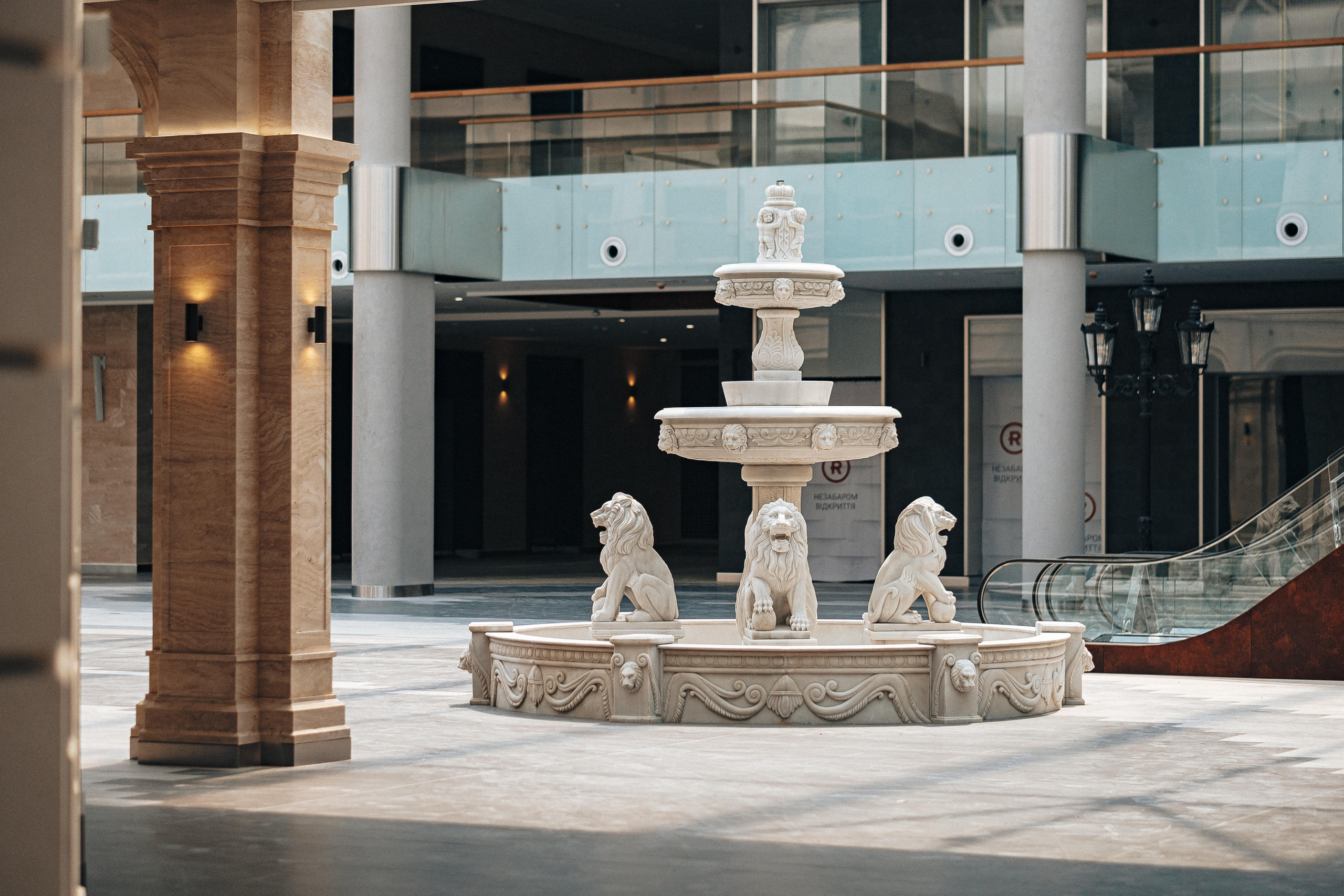 INTERIOR RETROVILLE. Ivan Skufinsky — wedding and family photographer in Vancouver