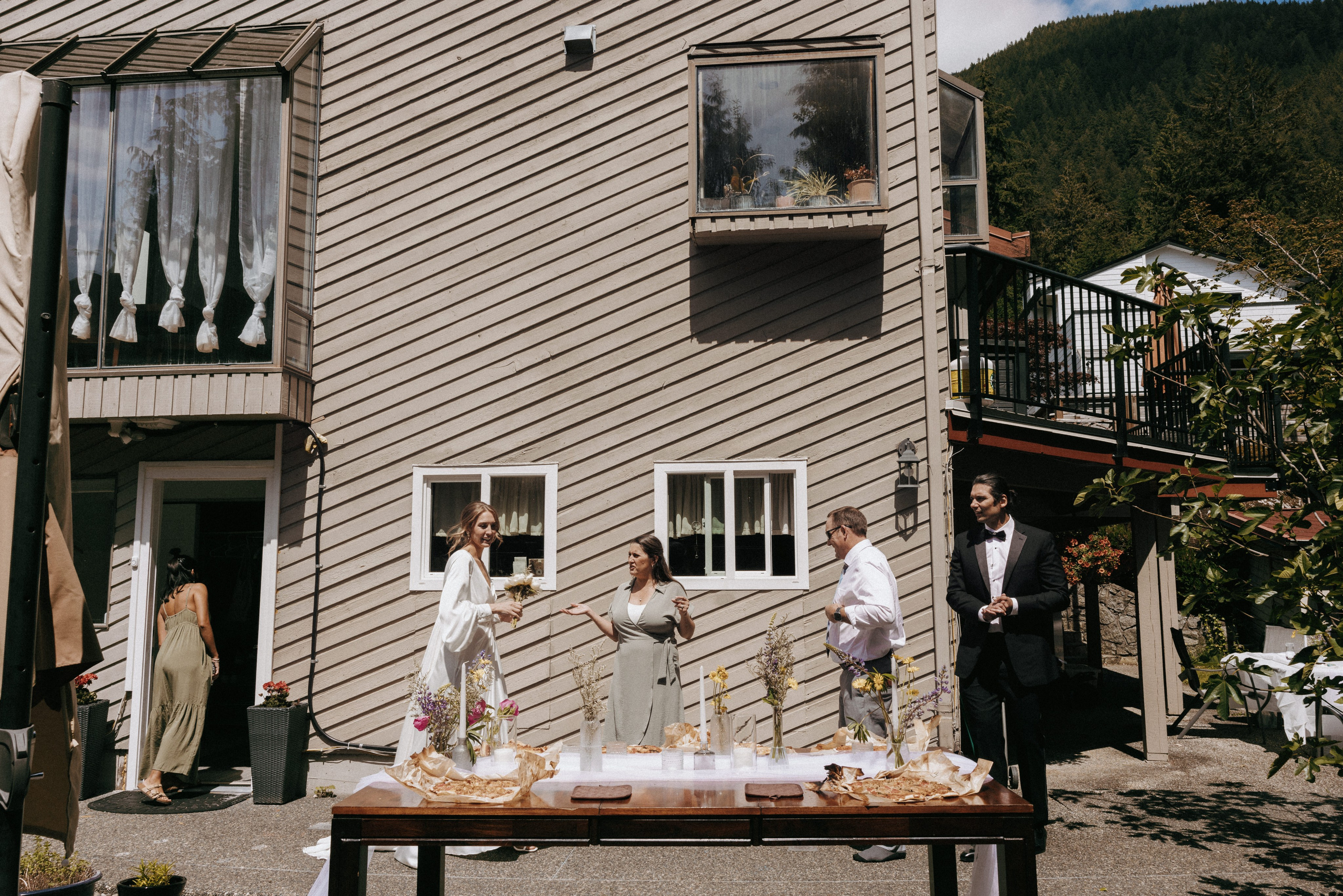 Michael & Caitlyn. Ivan Skufinsky — wedding and family photographer in Vancouver