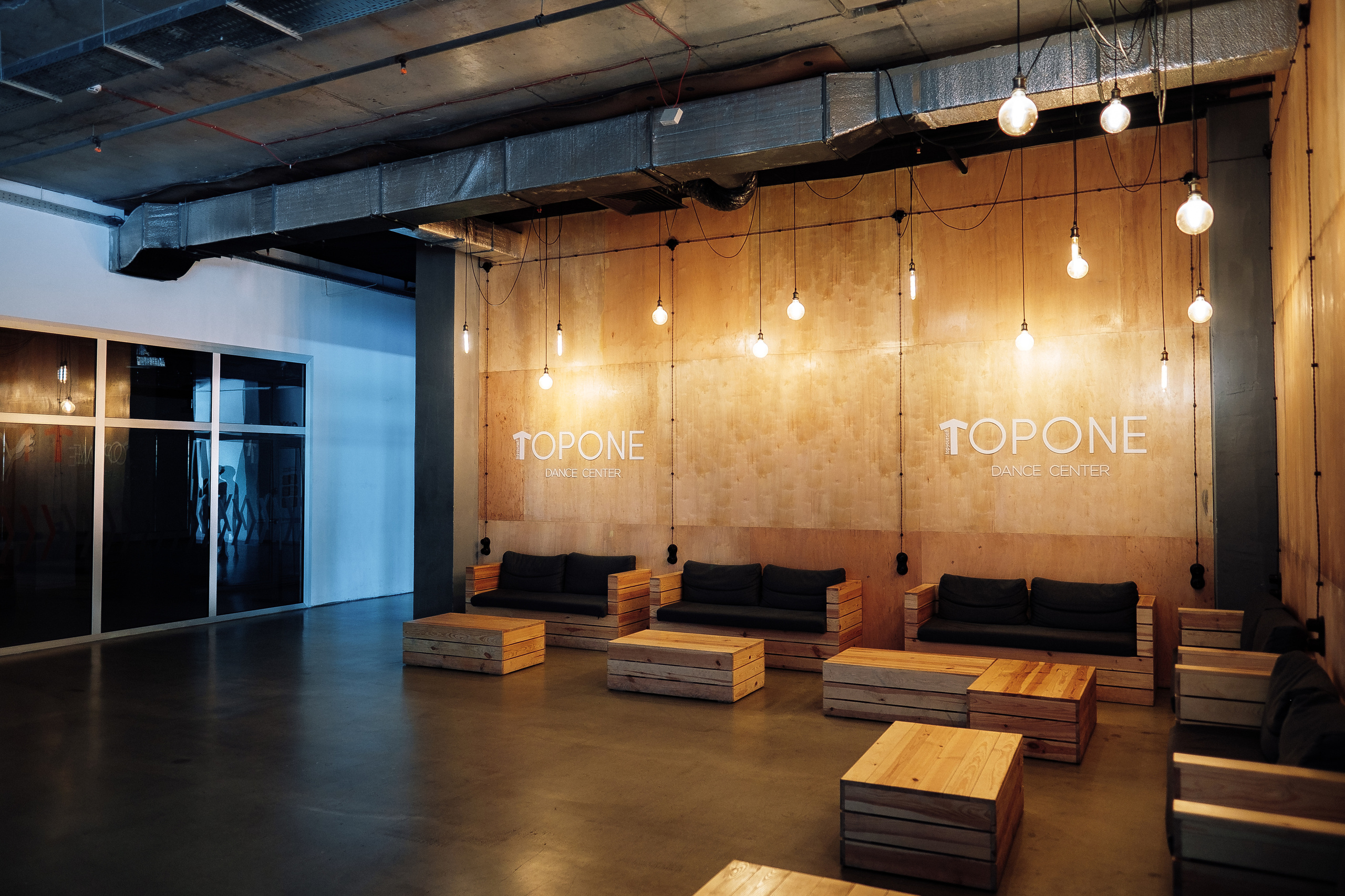 TOPone. Ivan Skufinsky — wedding and family photographer in Vancouver