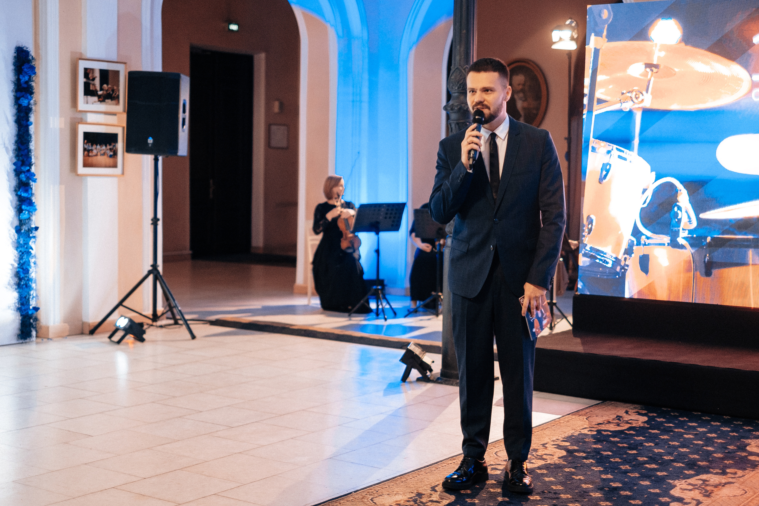 Deutsche Bank 10 years in Ukraine. Ivan Skufinsky — wedding and family photographer in Vancouver