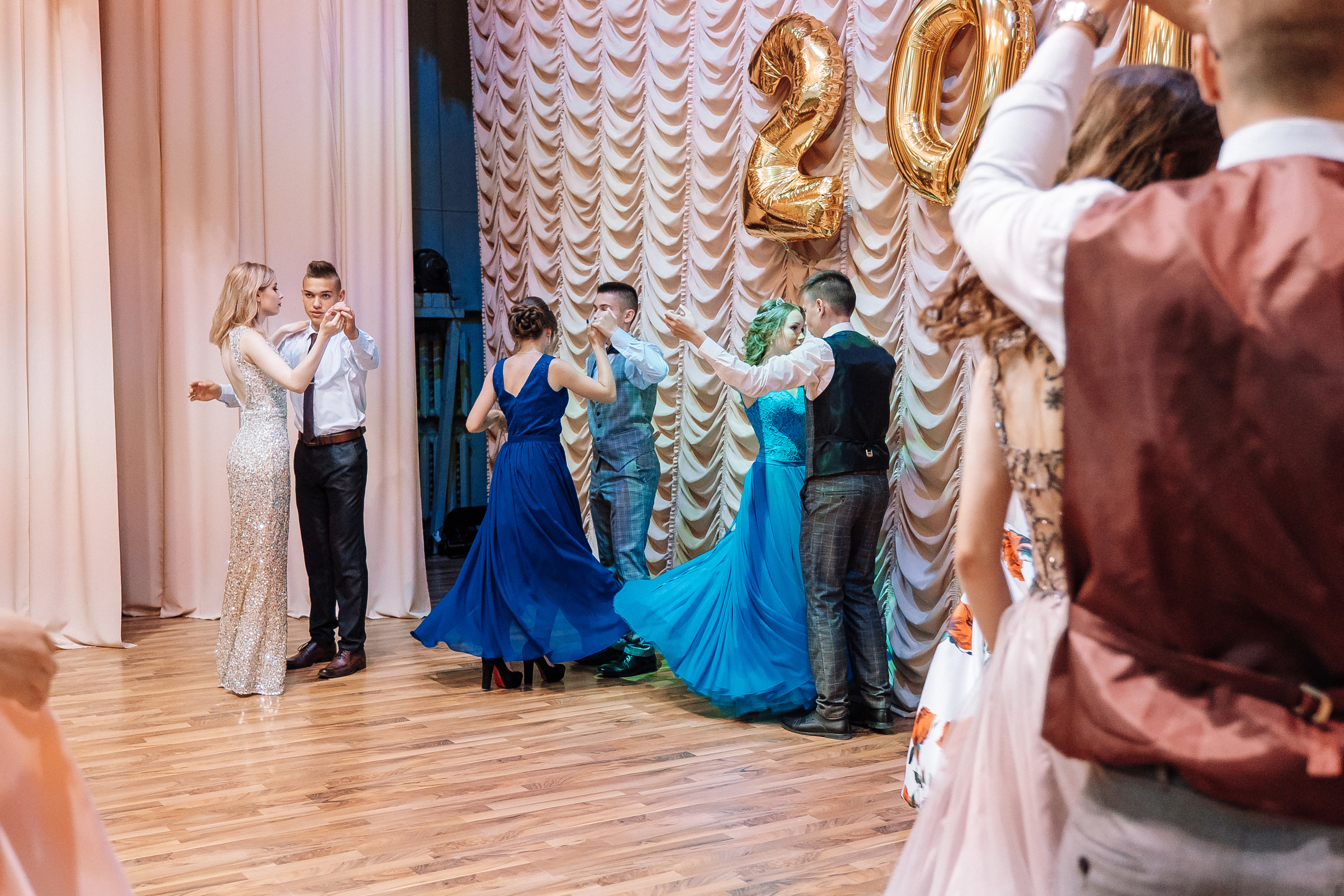 Выпускной школа номер 3. Хмельник. Ivan Skufinsky — wedding and family photographer in Vancouver