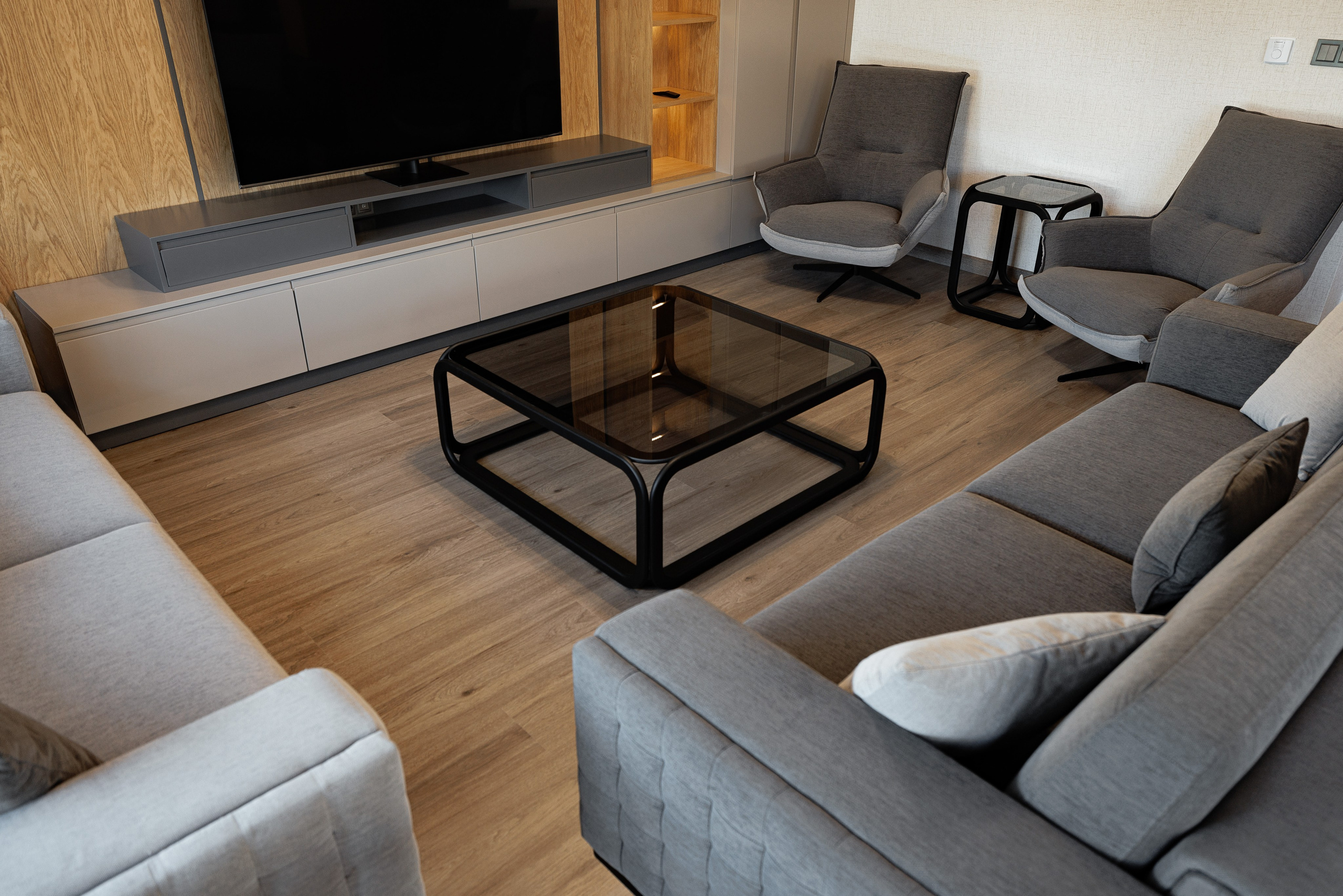 Real estate photographer in Vancouver Burnaby Richmond. Ivan Skufinsky — wedding and family photographer in Vancouver