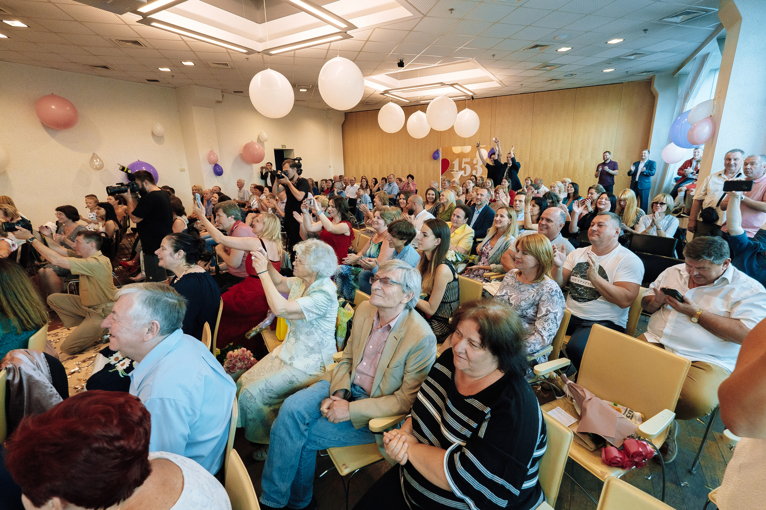 Выпускной 153 Гимназия. Ivan Skufinsky — wedding and family photographer in Vancouver