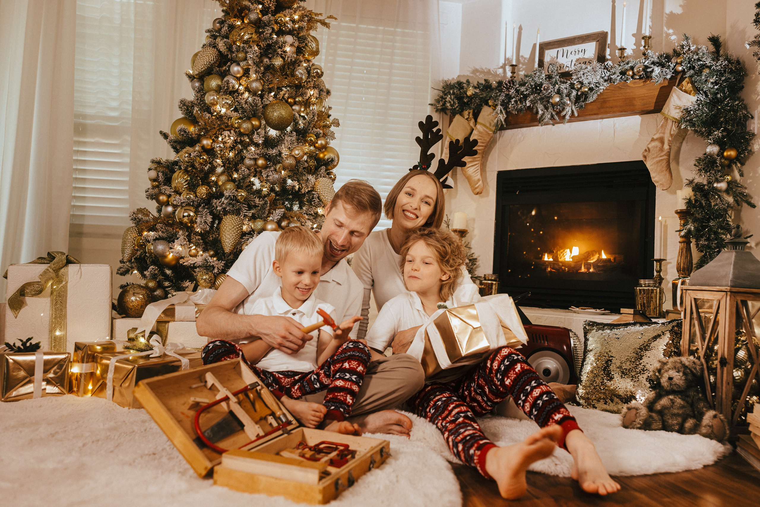 Christmas photo shoot 2025. Ivan Skufinsky — wedding and family photographer in Vancouver