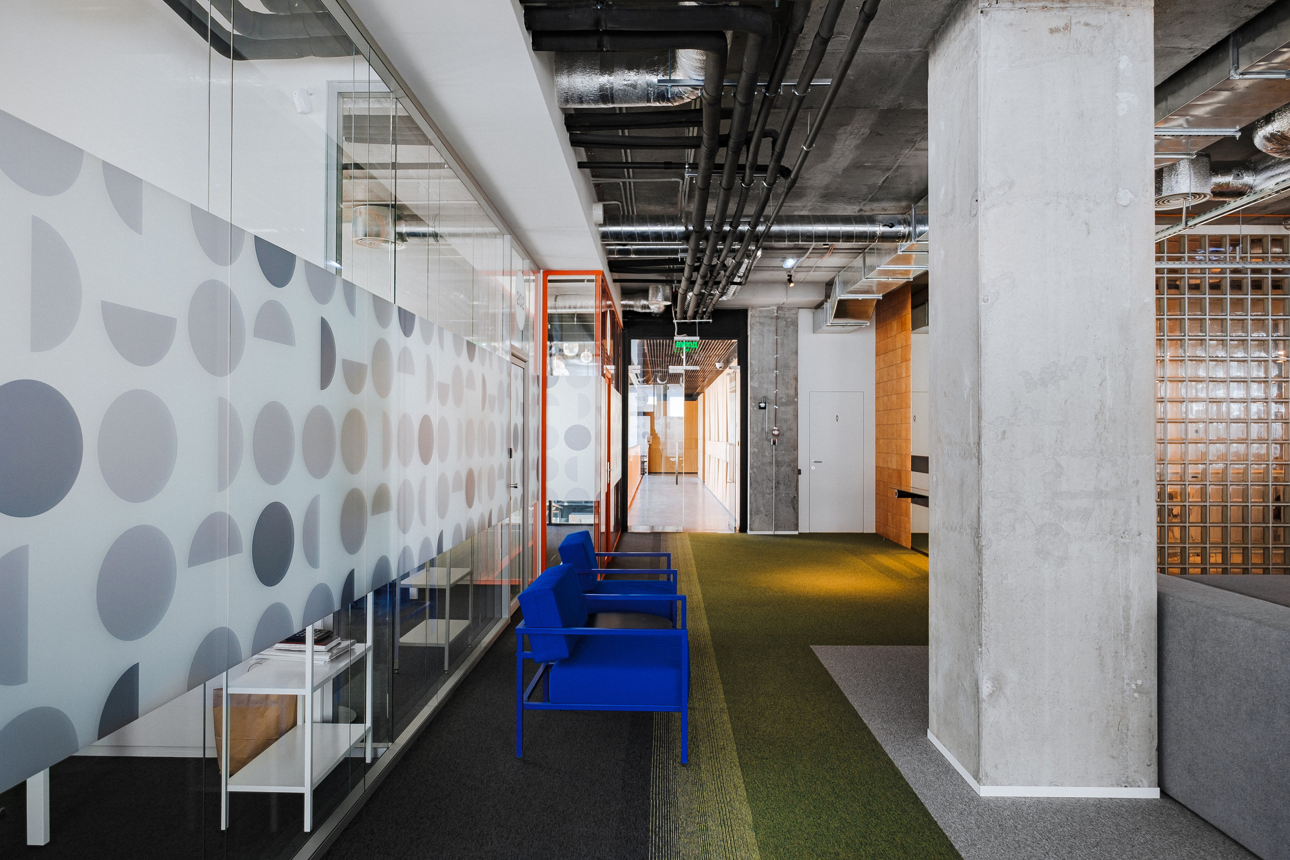 UNIT SYTI B10. Ivan Skufinsky — wedding and family photographer in Vancouver