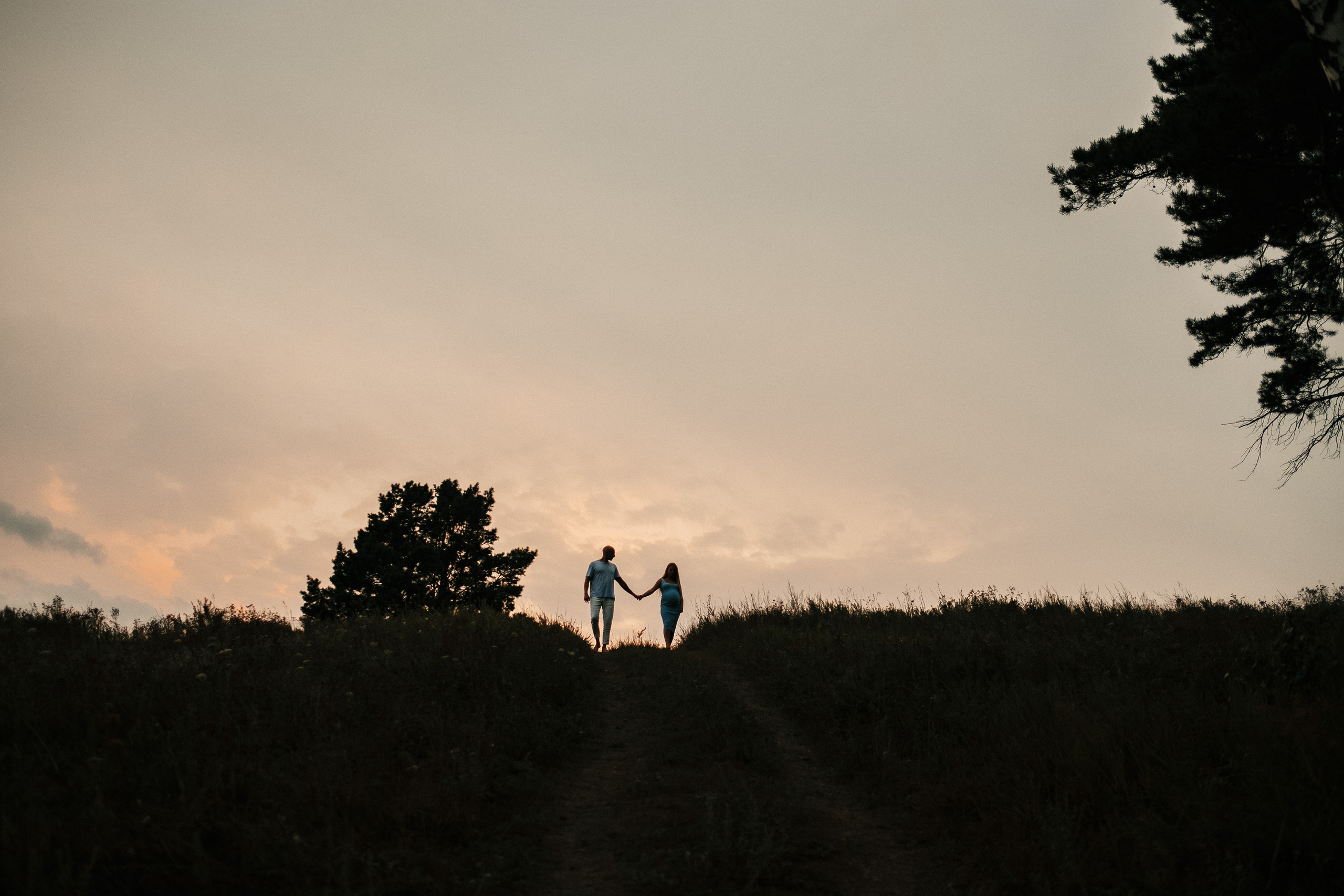 Pasha+Katya pregnancy photo shoot. Ivan Skufinsky — wedding and family photographer in Vancouver