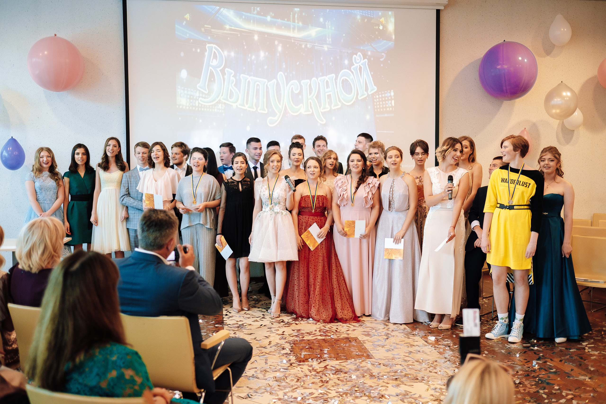 Выпускной 153 Гимназия. Ivan Skufinsky — wedding and family photographer in Vancouver