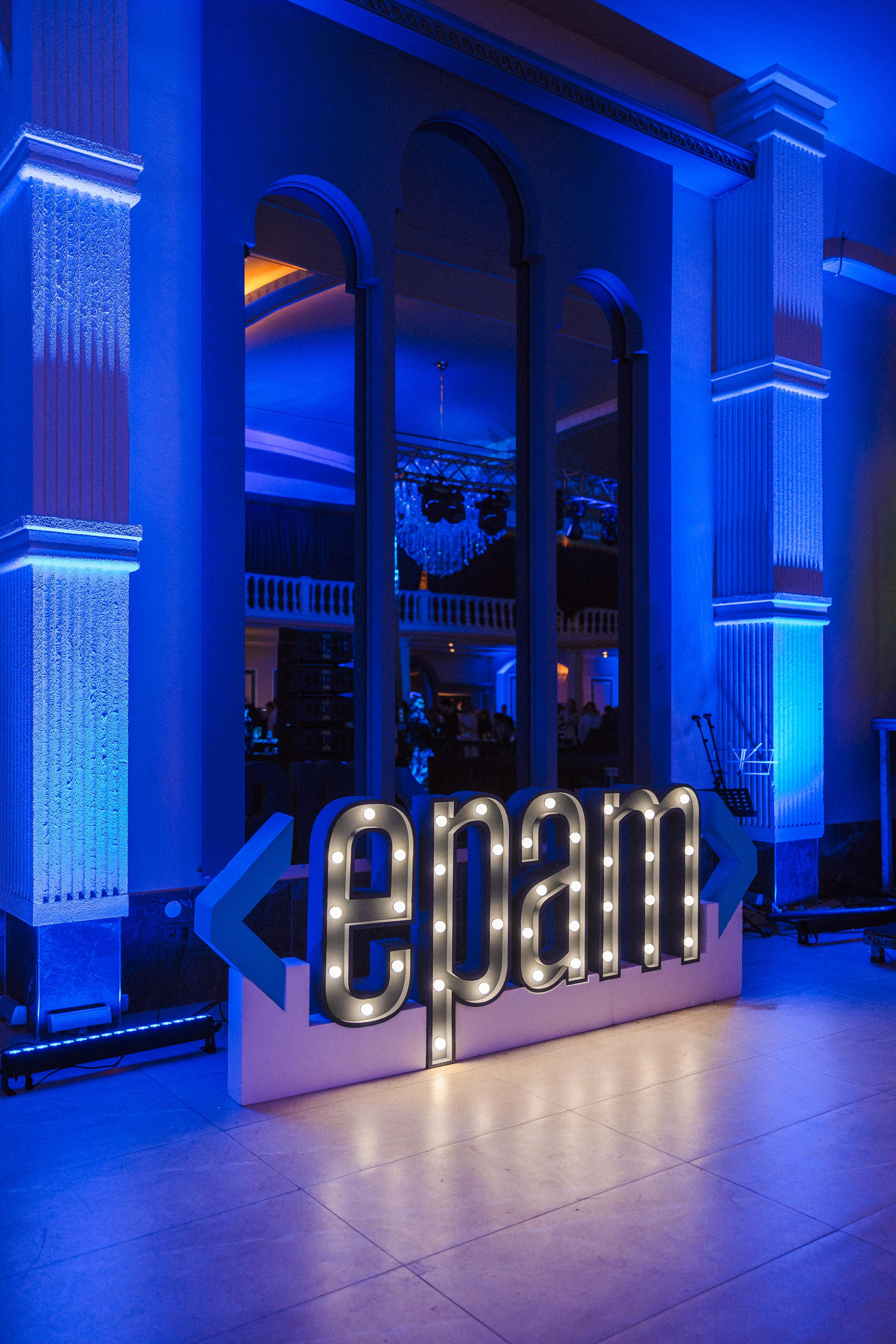 Event photographer in Vancouver Burnaby BC. Ivan Skufinsky — wedding and family photographer in Vancouver