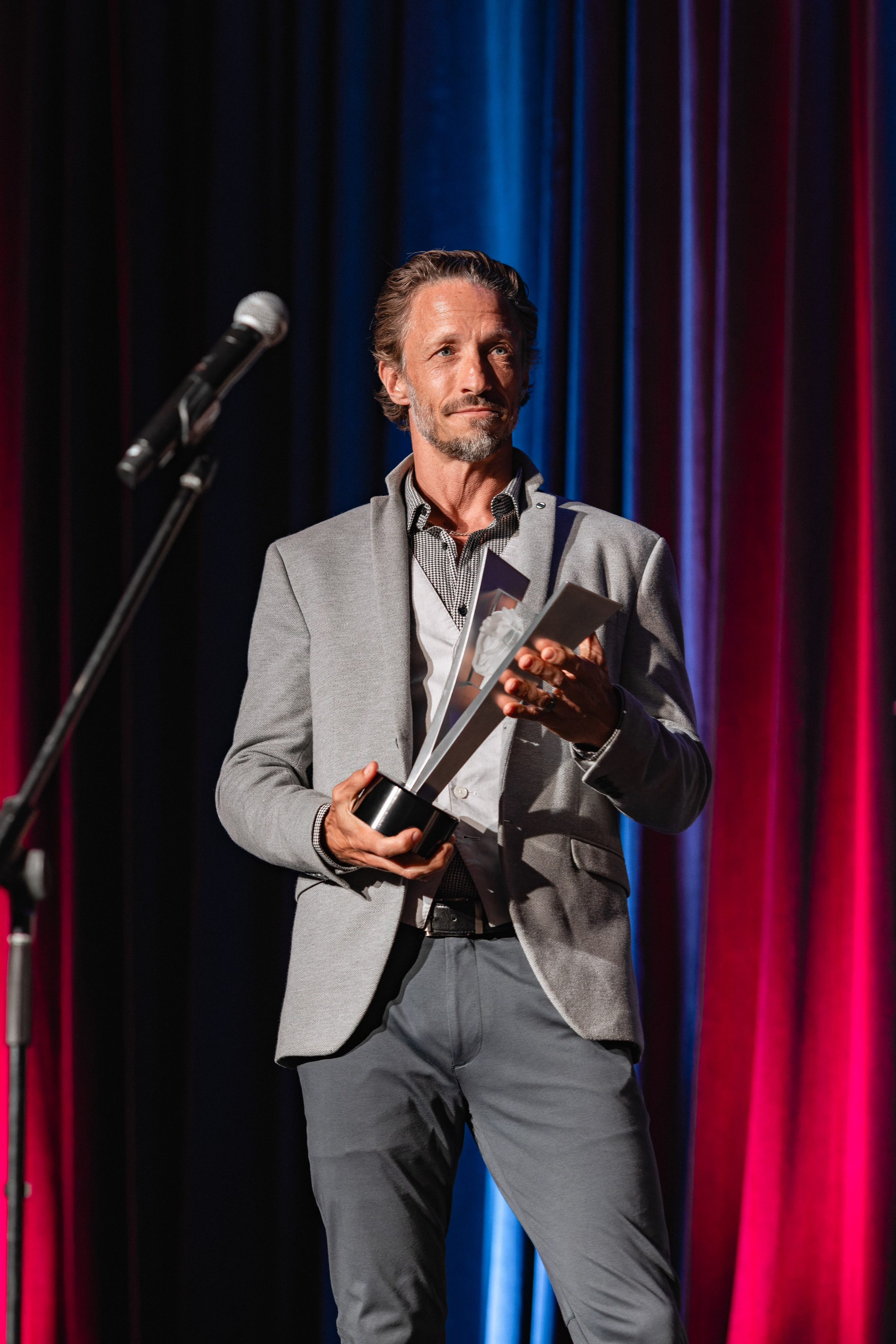 Event photographer in Vancouver Burnaby BC. Ivan Skufinsky — wedding and family photographer in Vancouver