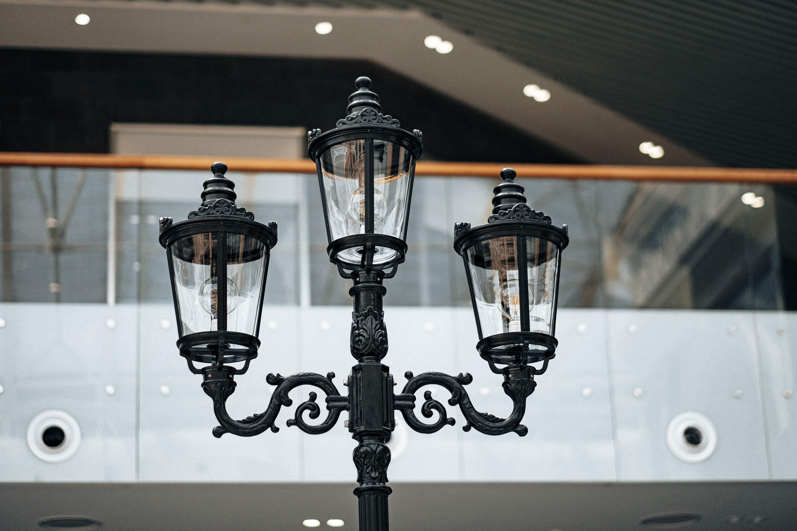 INTERIOR RETROVILLE. Ivan Skufinsky — wedding and family photographer in Vancouver