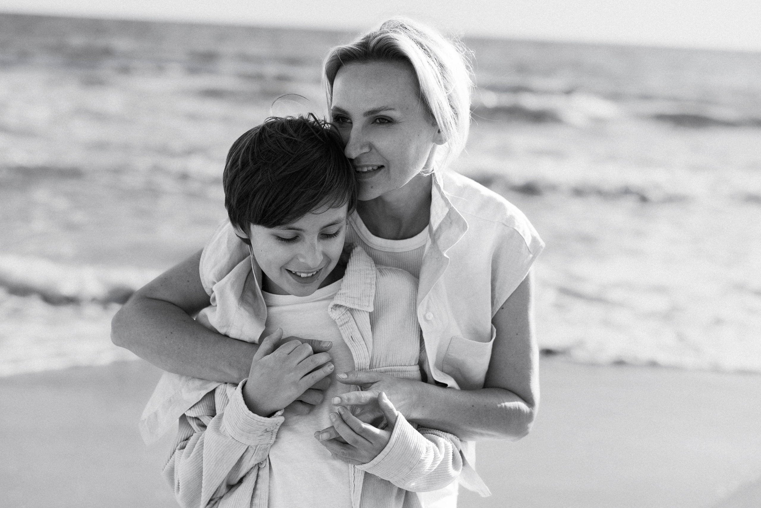 Family photo session on the beach in Vancouver BC Сanada. Twins. Ivan Skufinsky — wedding and family photographer in Vancouver