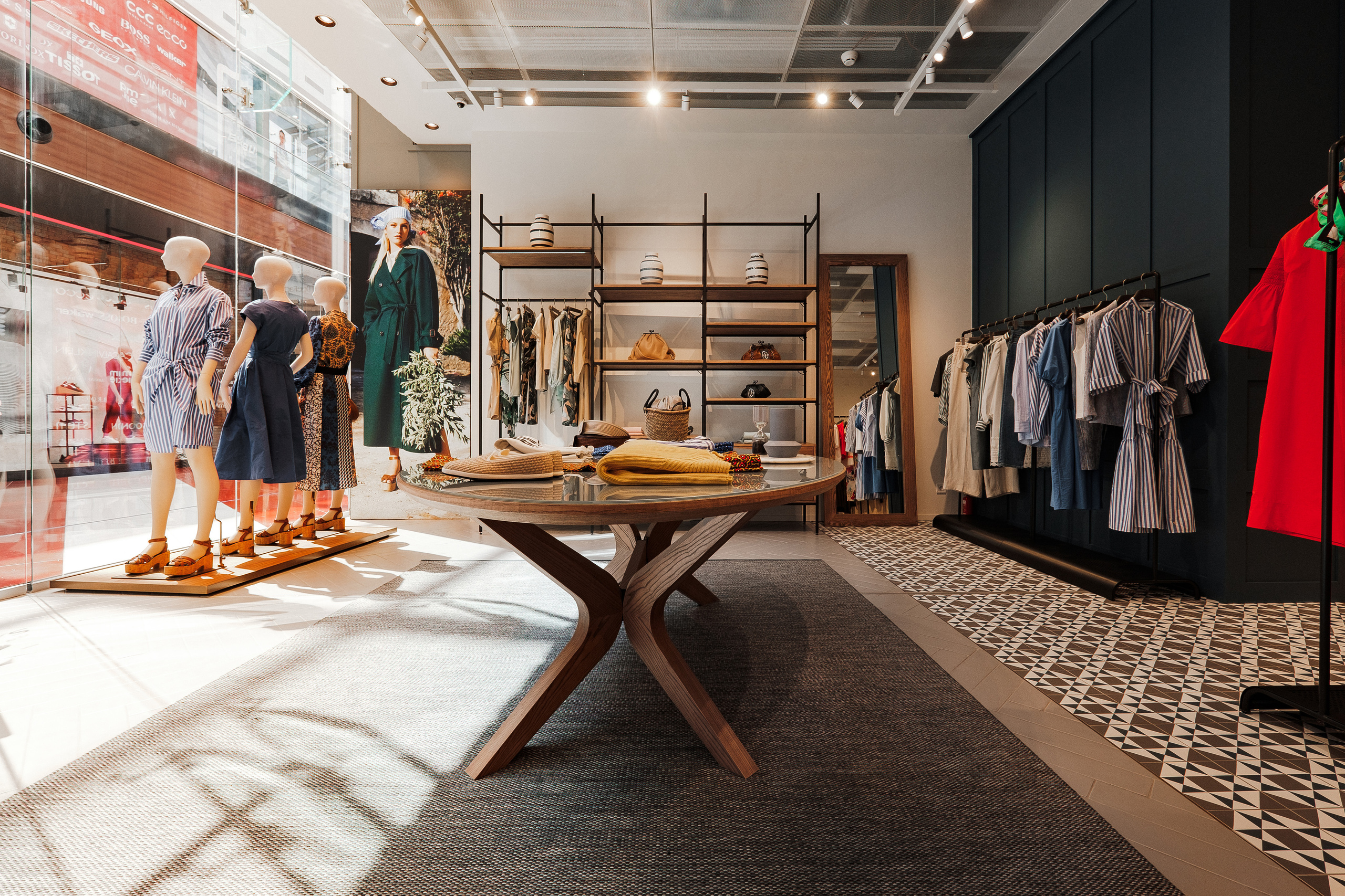 MAXMARA. Ivan Skufinsky — wedding and family photographer in Vancouver