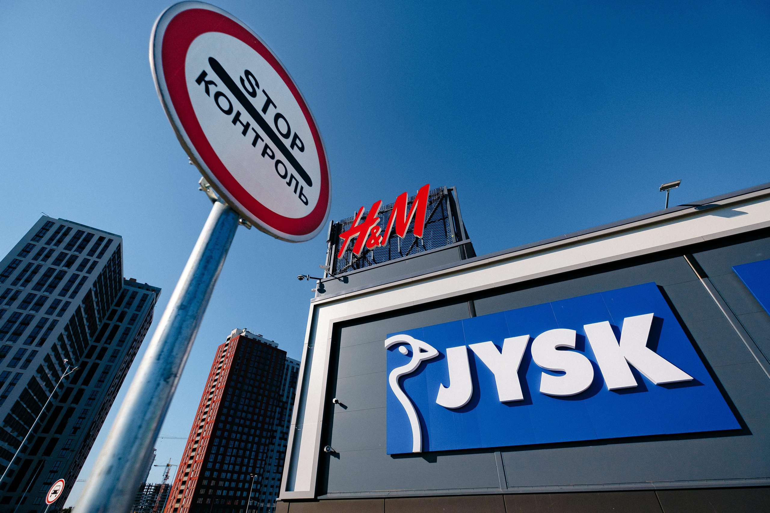 EXTERIER RETROVILLE. Ivan Skufinsky — wedding and family photographer in Vancouver