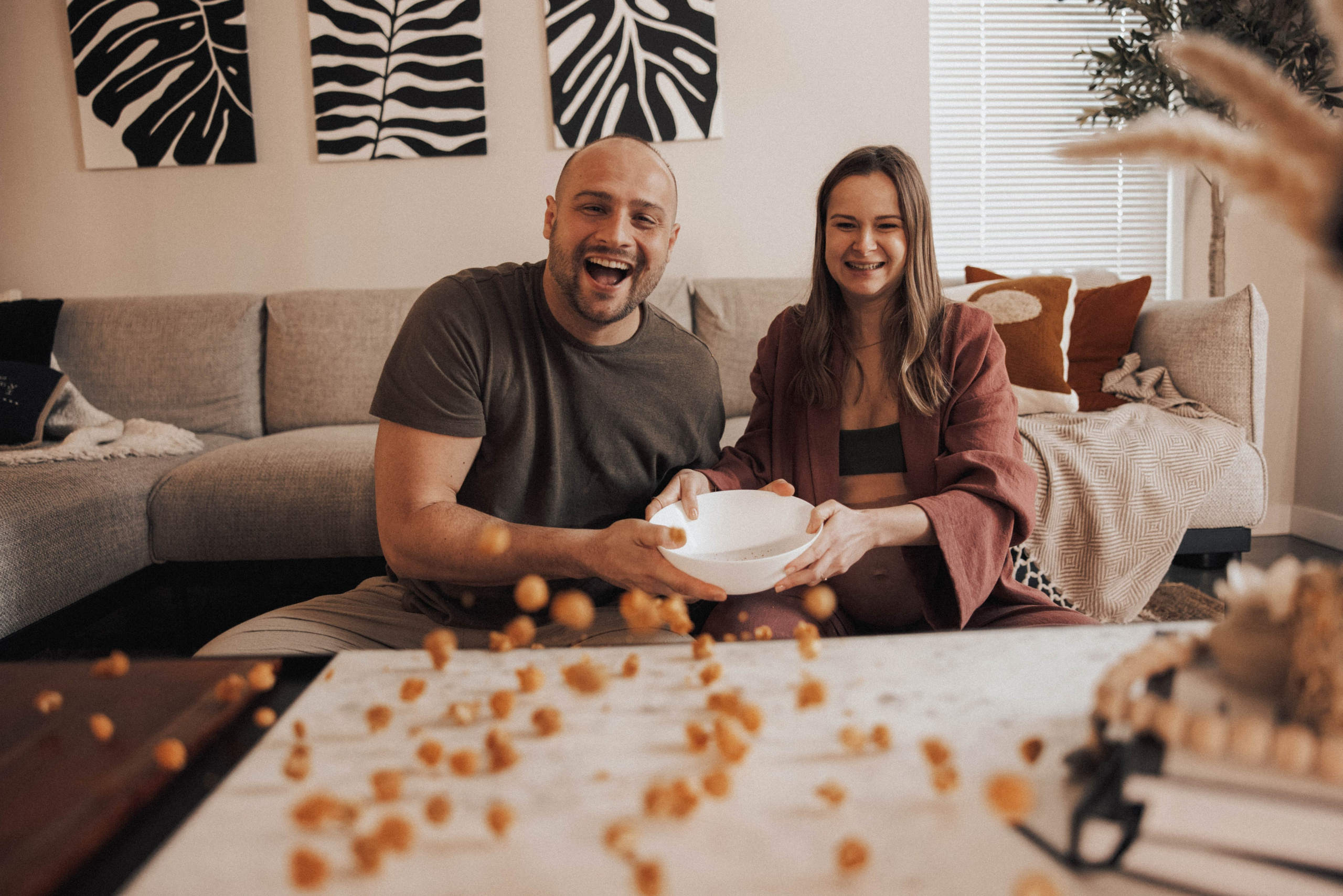 Pregnancy Home Story Vancouver. Ivan Skufinsky — wedding and family photographer in Vancouver