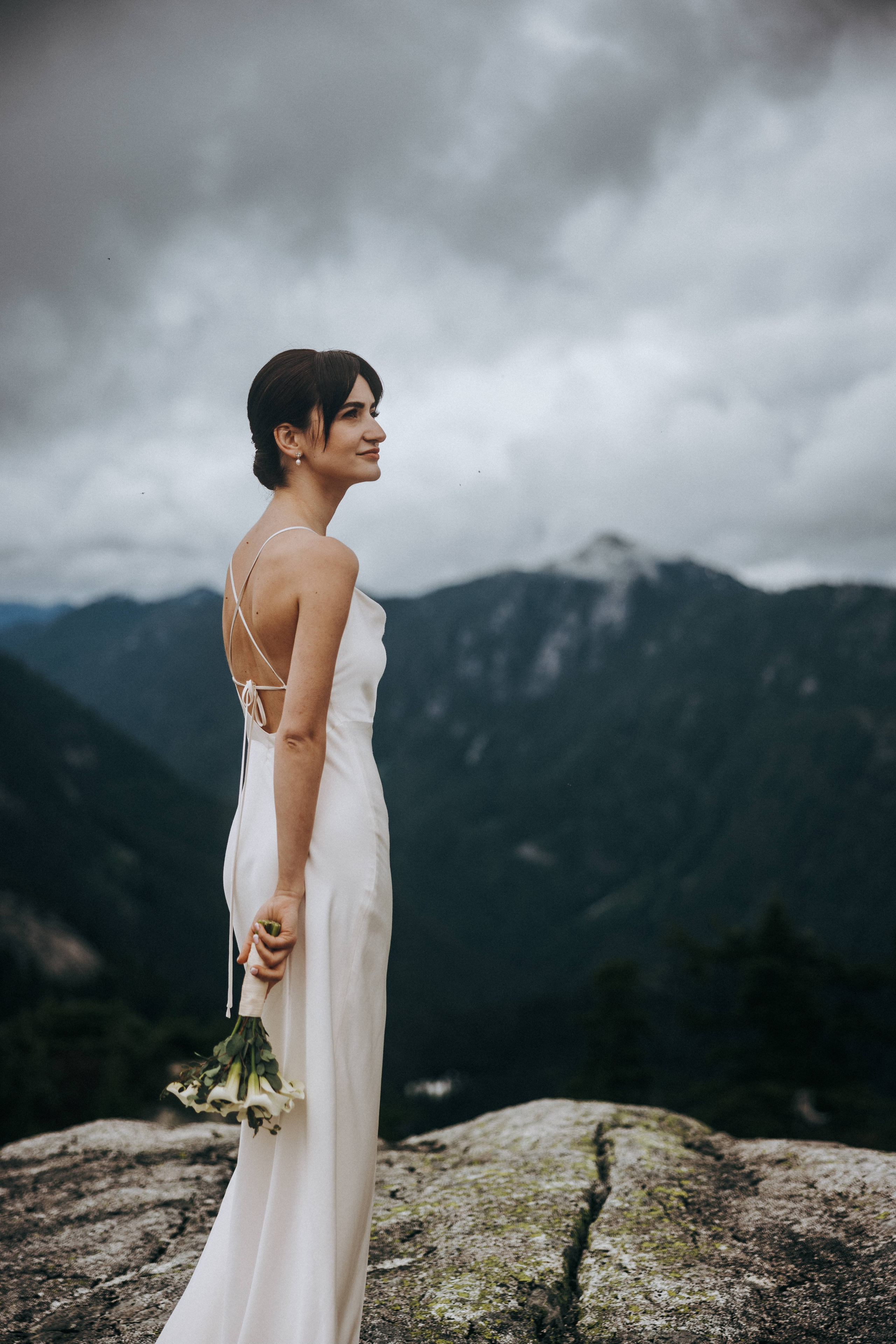 Sky-High Love: Stunning Vancouver Mountain Wedding Shoot by Helicopter. Ivan Skufinsky — wedding and family photographer in Vancouver