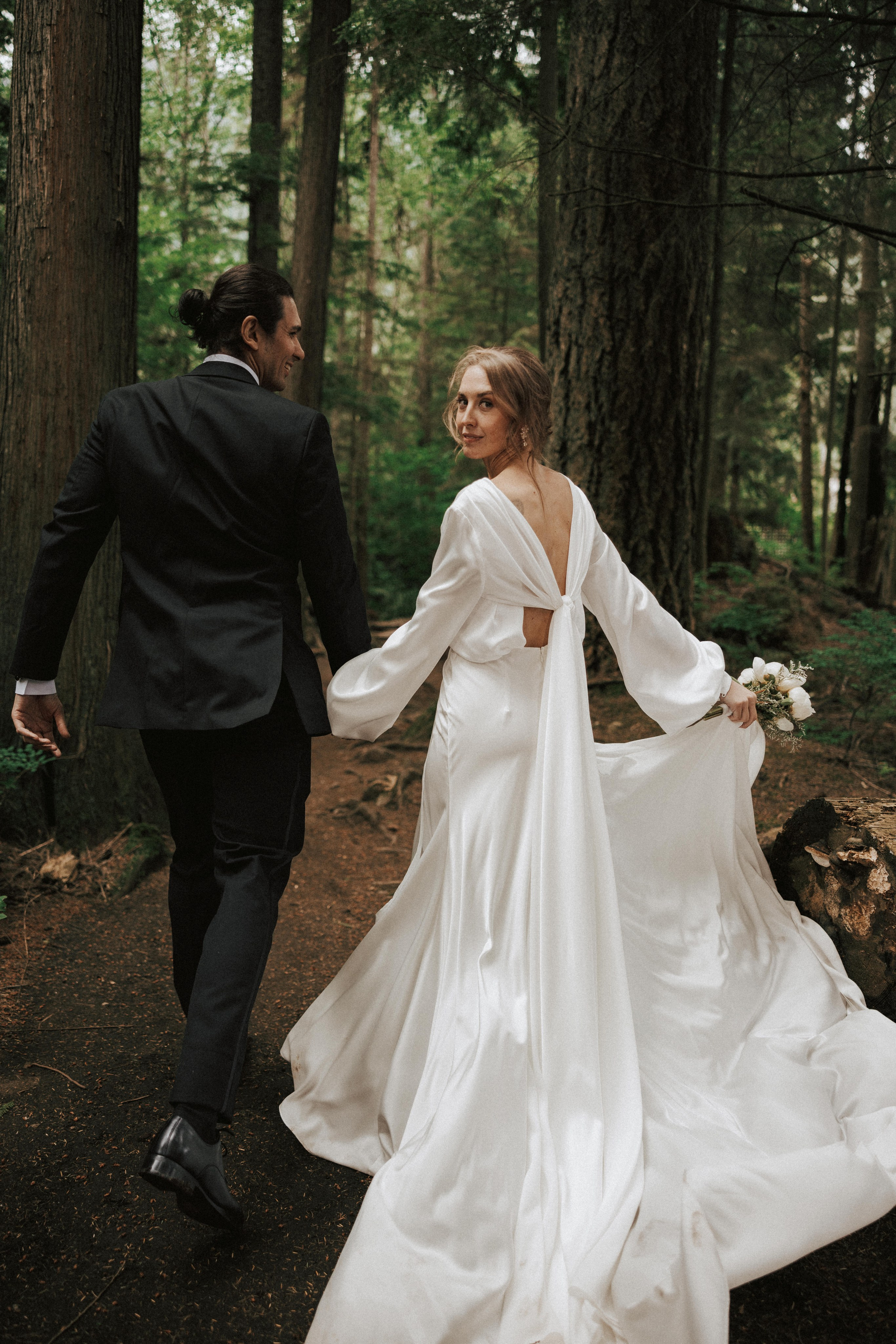 Michael & Caitlyn. Ivan Skufinsky — wedding and family photographer in Vancouver