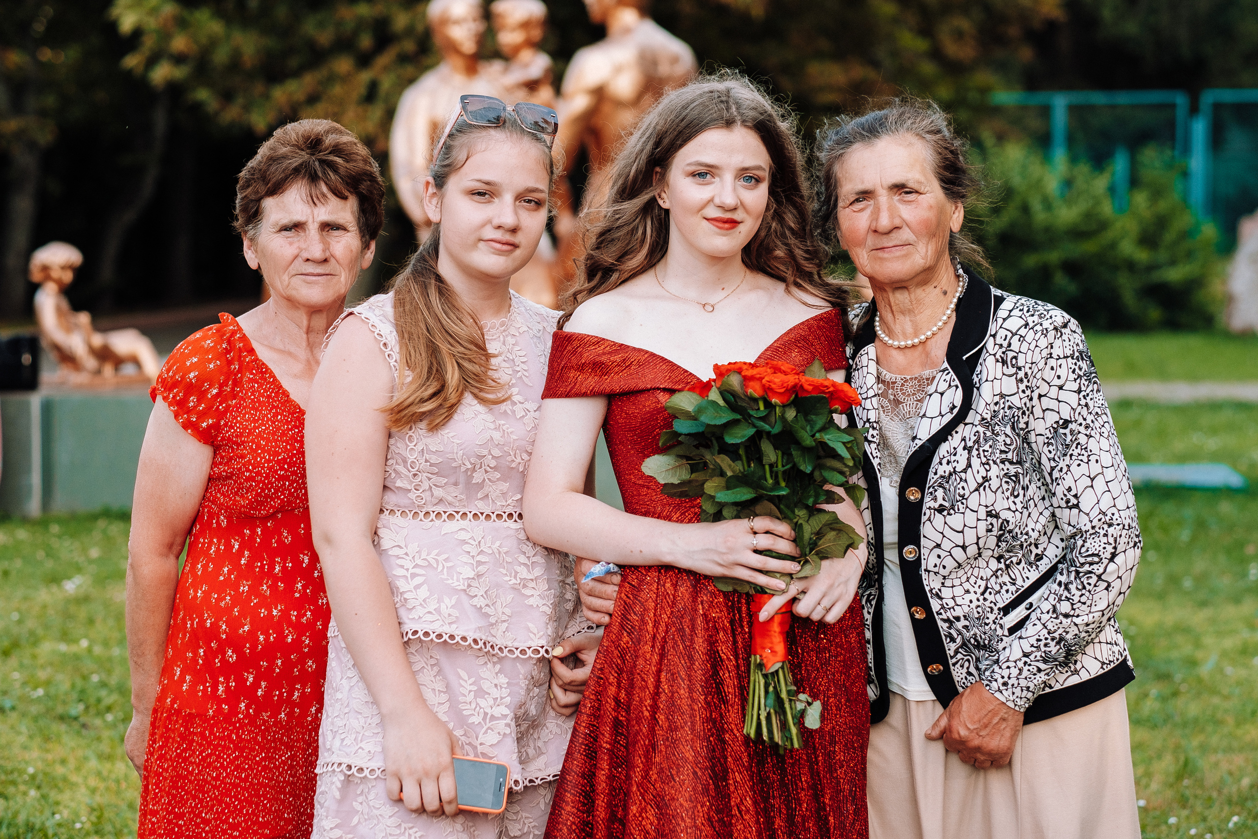 Выпускной школа номер 3. Хмельник. Ivan Skufinsky — wedding and family photographer in Vancouver
