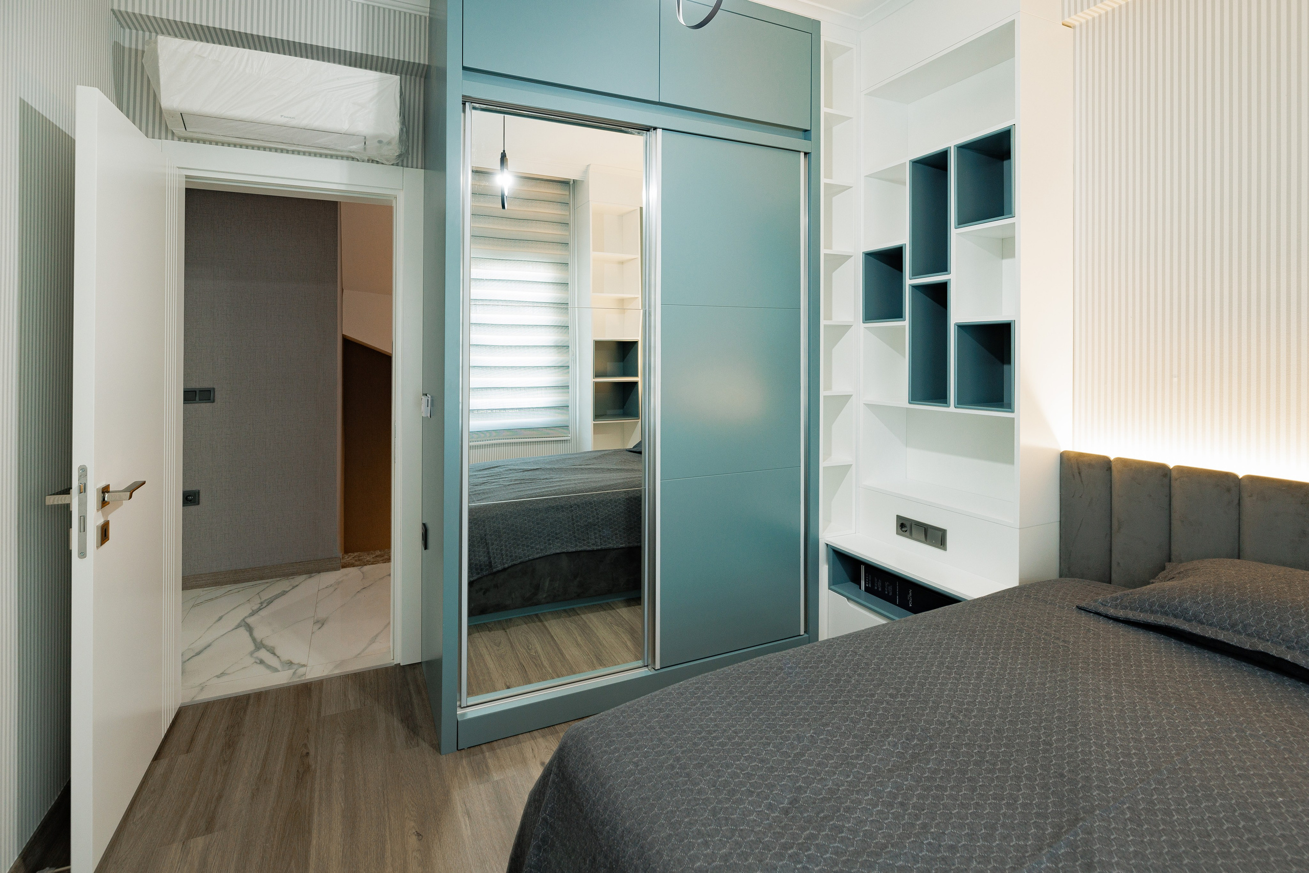 Real estate photographer in Vancouver Burnaby Richmond. Ivan Skufinsky — wedding and family photographer in Vancouver