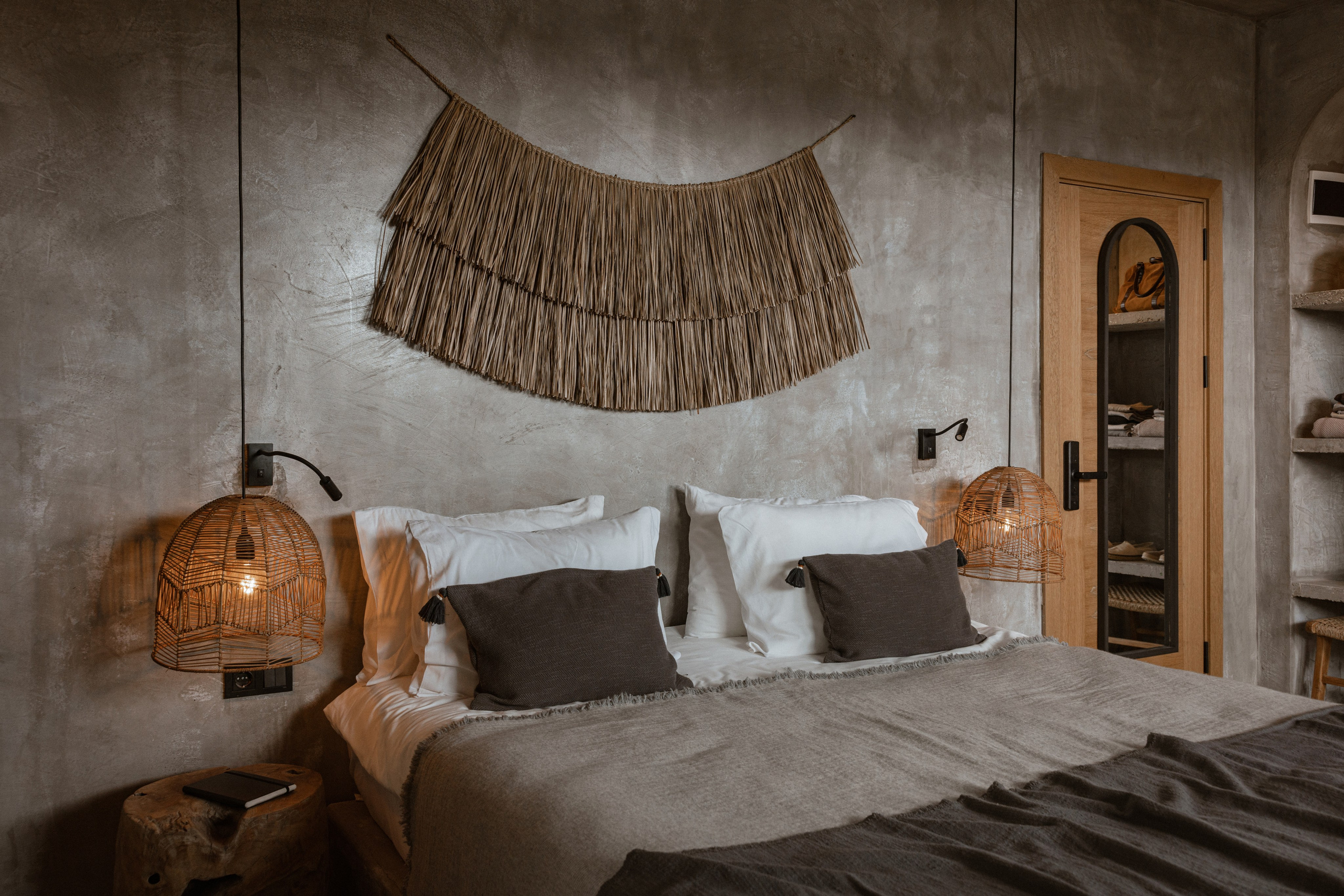 Interior photography and video shooting of a hotel in Bali style. Ivan Skufinsky — wedding and family photographer in Vancouver